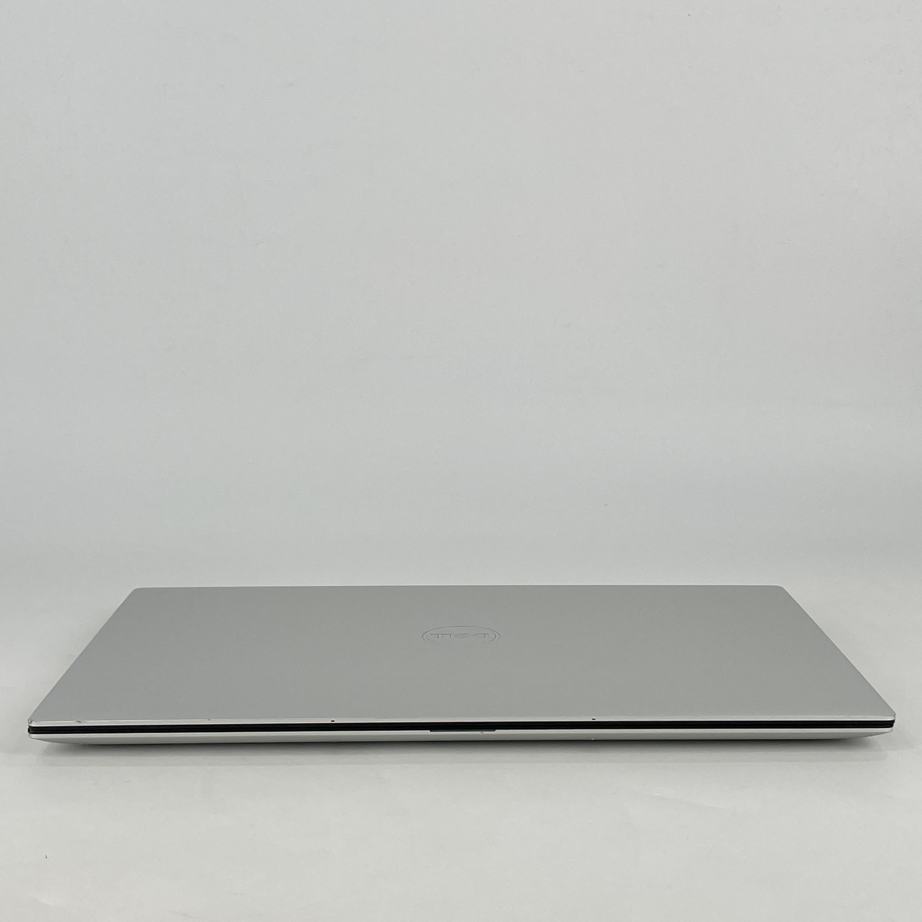 Dell XPS 15 9530 Silver 2.4 GHz Intel Core i7 13th Gen. 32GB RAM 512GB Solid State Drive Intel Arc A370M 4 GB