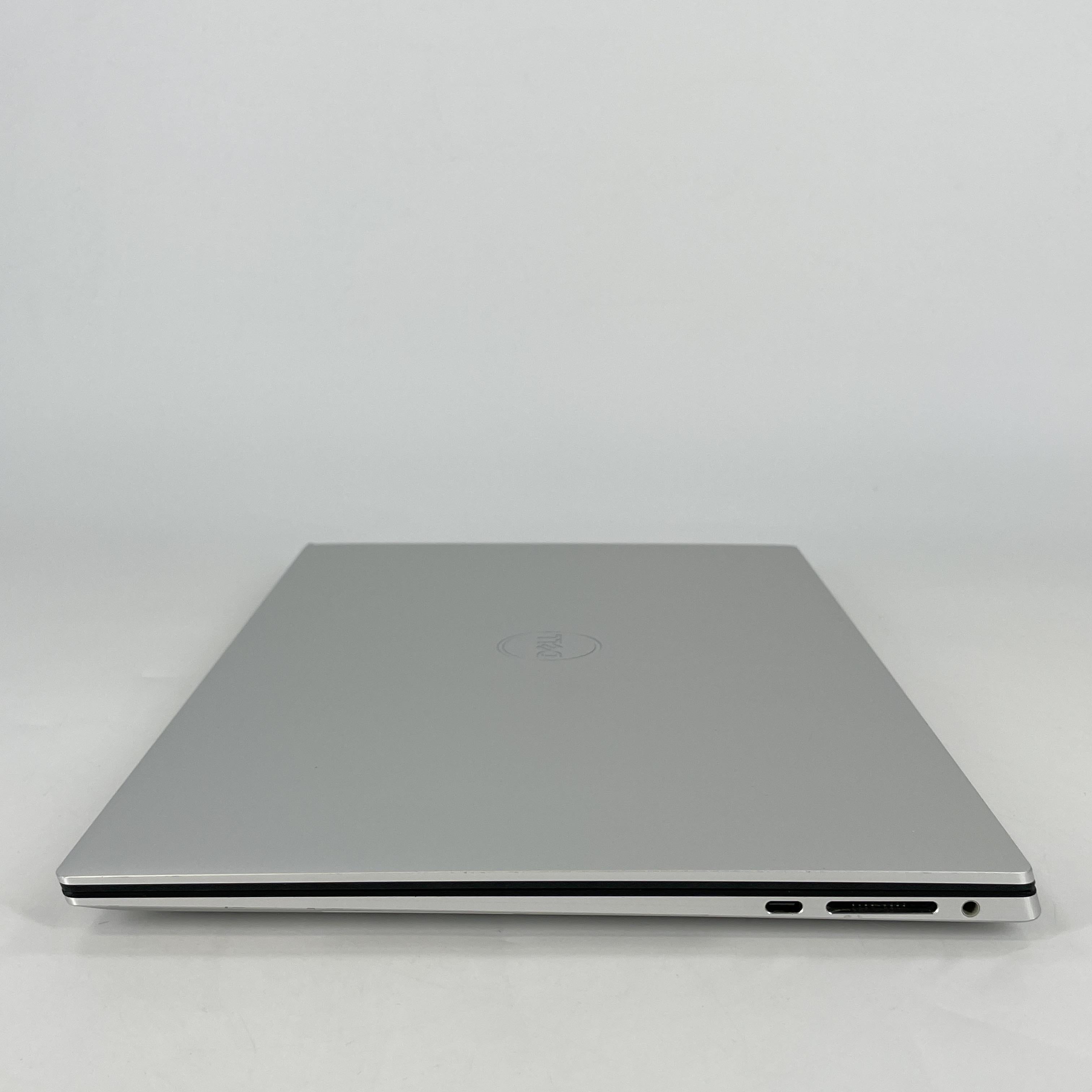 Dell XPS 15 9530 Silver 2.4 GHz Intel Core i7 13th Gen. 32GB RAM 512GB Solid State Drive Intel Arc A370M 4 GB