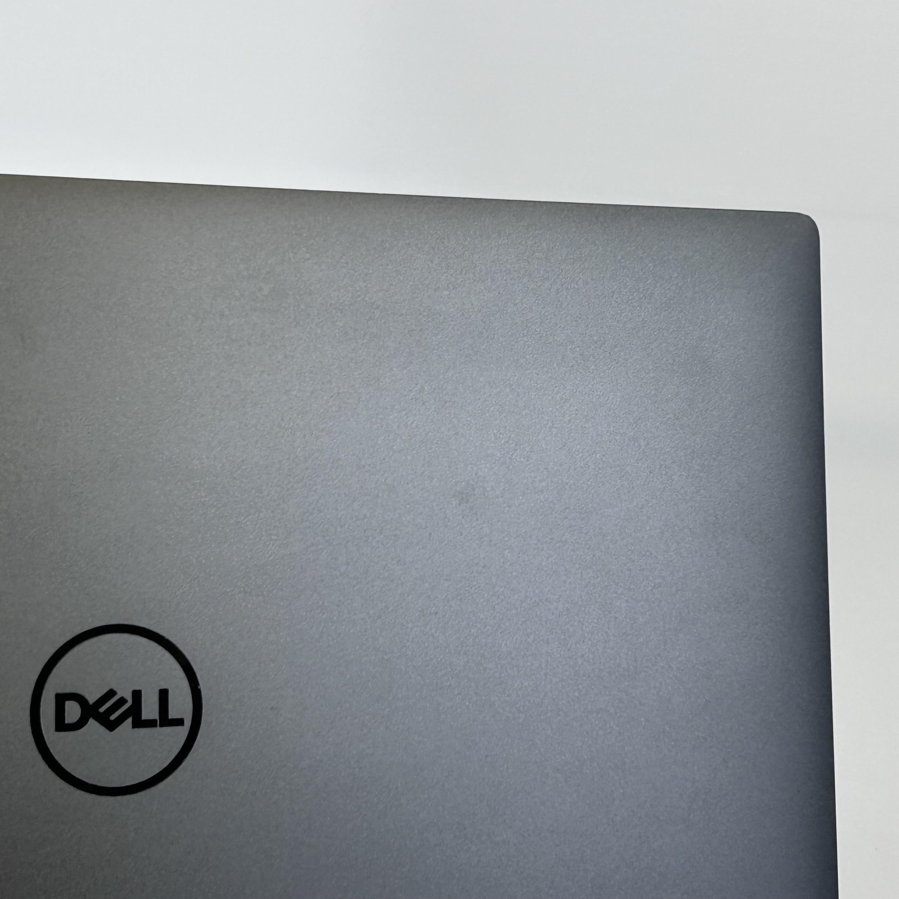 Dell XPS 13 Plus 9320 Gray 2.1 GHz Intel Core i7 12th Gen. 32GB RAM 512GB Solid State Drive