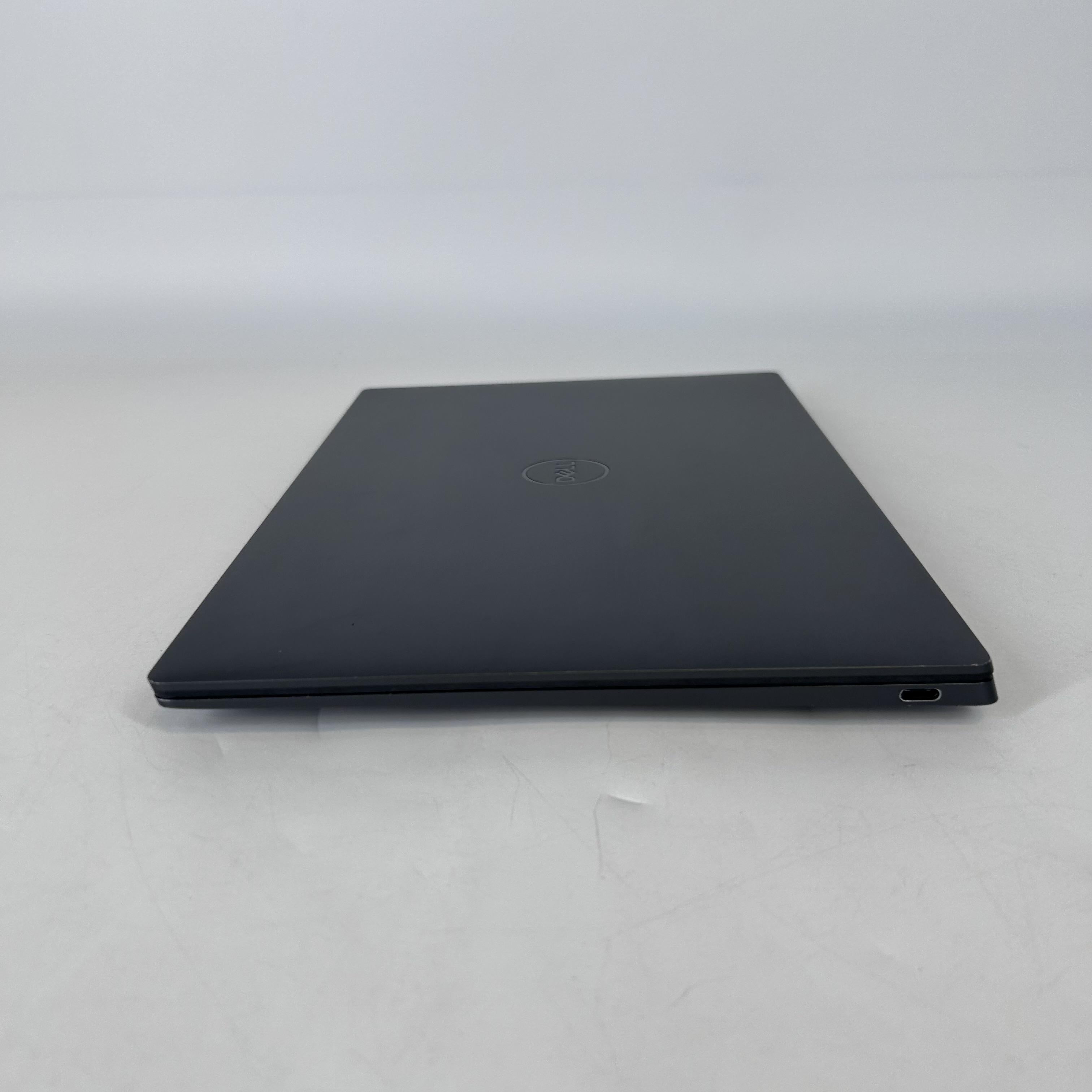 Dell XPS 13 Plus 9320 Gray 2.1 GHz Intel Core i7 12th Gen. 32GB RAM 512GB Solid State Drive