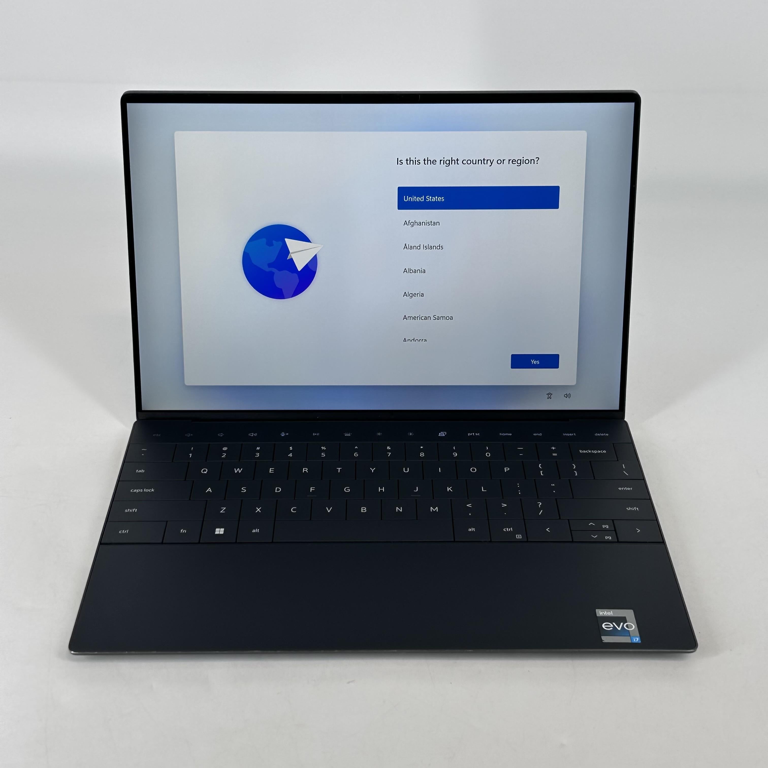 Dell XPS 13 Plus 9320 Gray 2.1 GHz Intel Core i7 12th Gen. 32GB RAM 512GB Solid State Drive