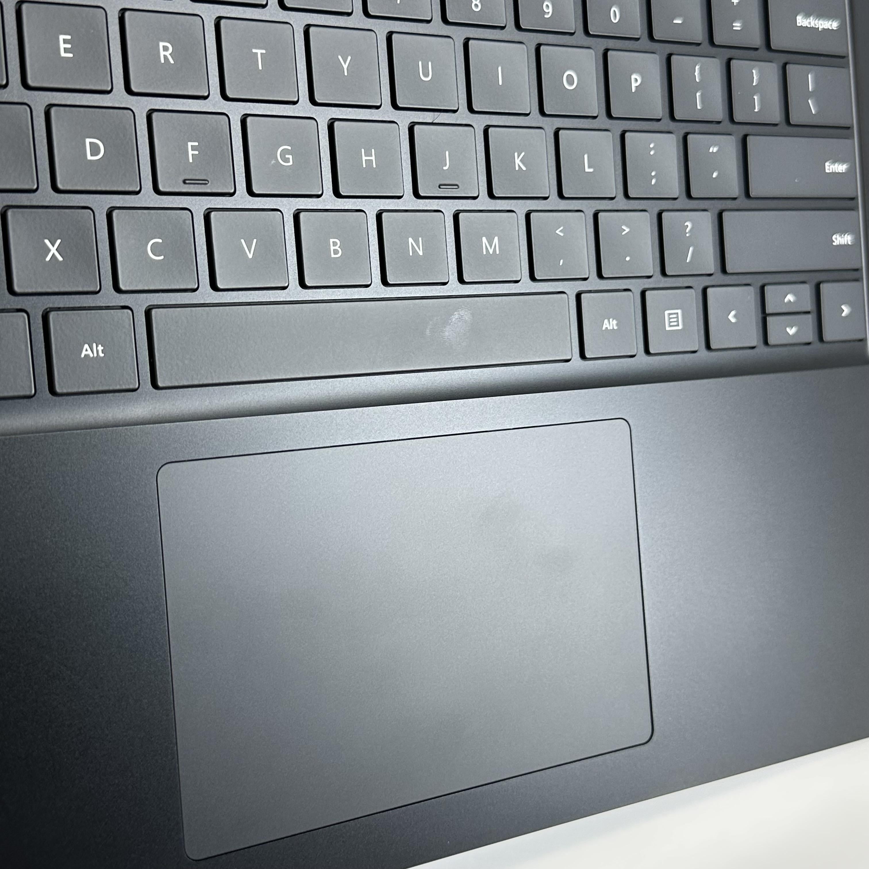 Microsoft Surface Laptop 3 13.5 Black 1.3 GHz Intel Core i7 10th Gen. 16GB RAM 1TB Solid State Drive
