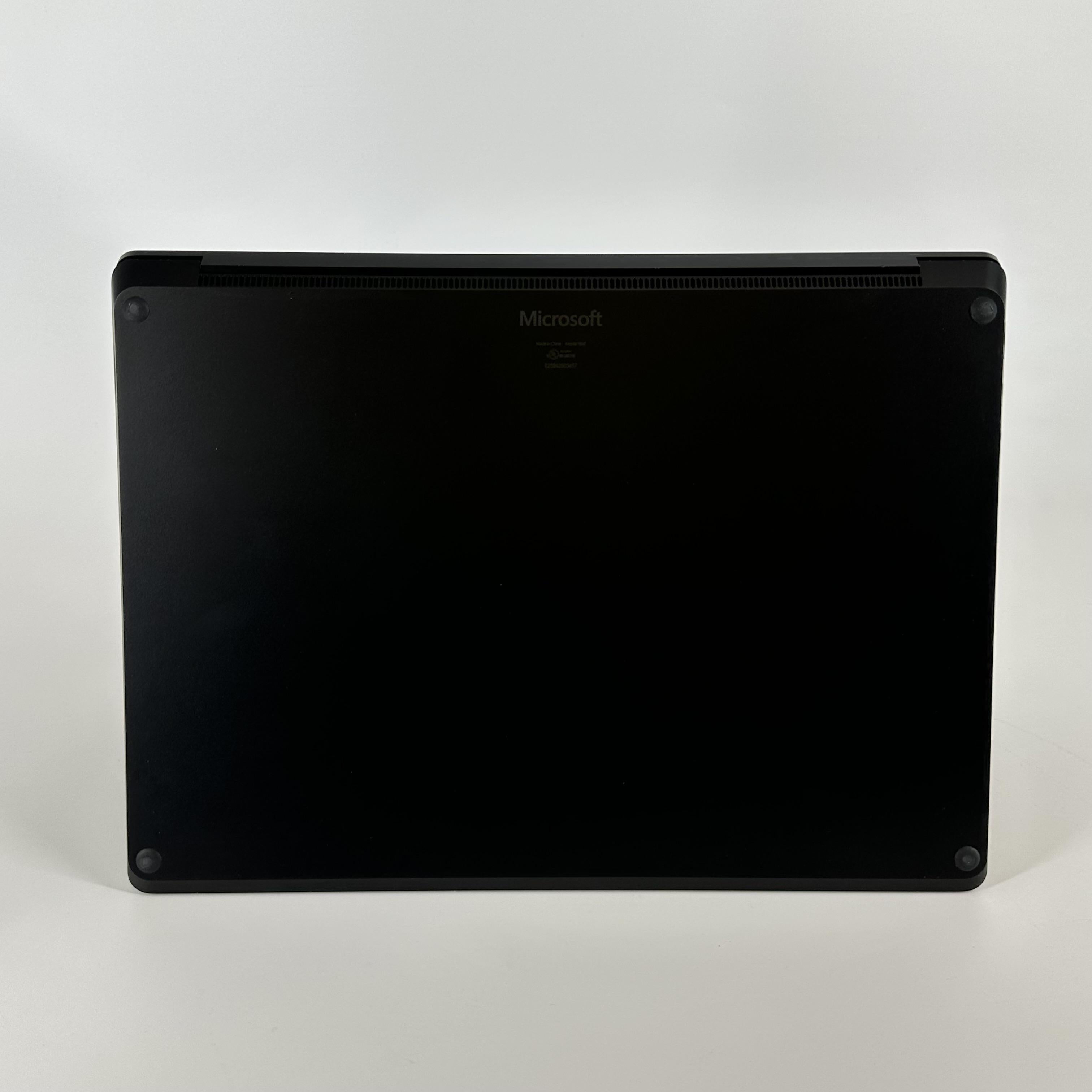 Microsoft Surface Laptop 3 13.5 Black 1.3 GHz Intel Core i7 10th Gen. 16GB RAM 1TB Solid State Drive