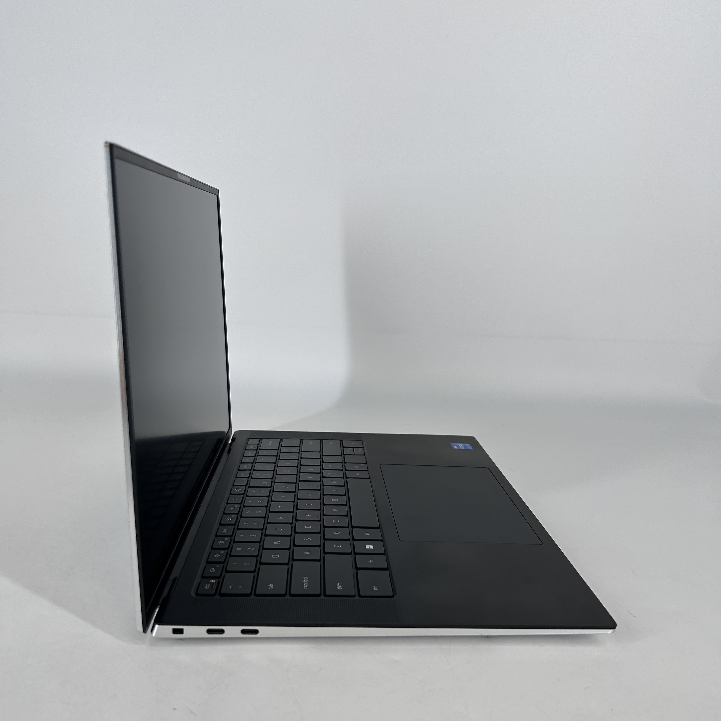 Dell XPS 15 9530 Silver 2.4 GHz Intel Core i7 13th Gen. 64GB RAM 1TB Solid State Drive Intel Arc A370M 4 GB