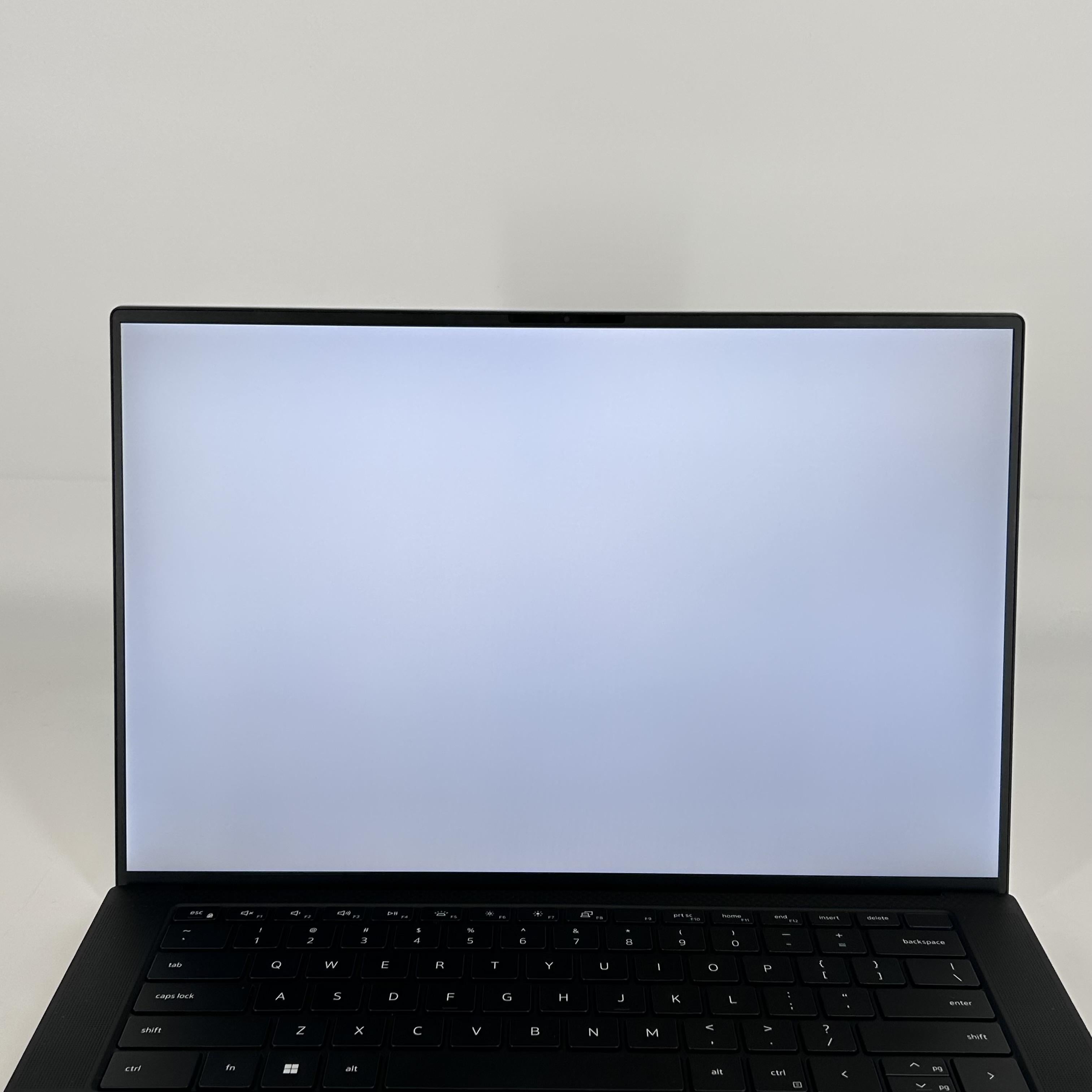 Dell XPS 15 9530 Silver 2.4 GHz Intel Core i7 13th Gen. 64GB RAM 1TB Solid State Drive Intel Arc A370M 4 GB
