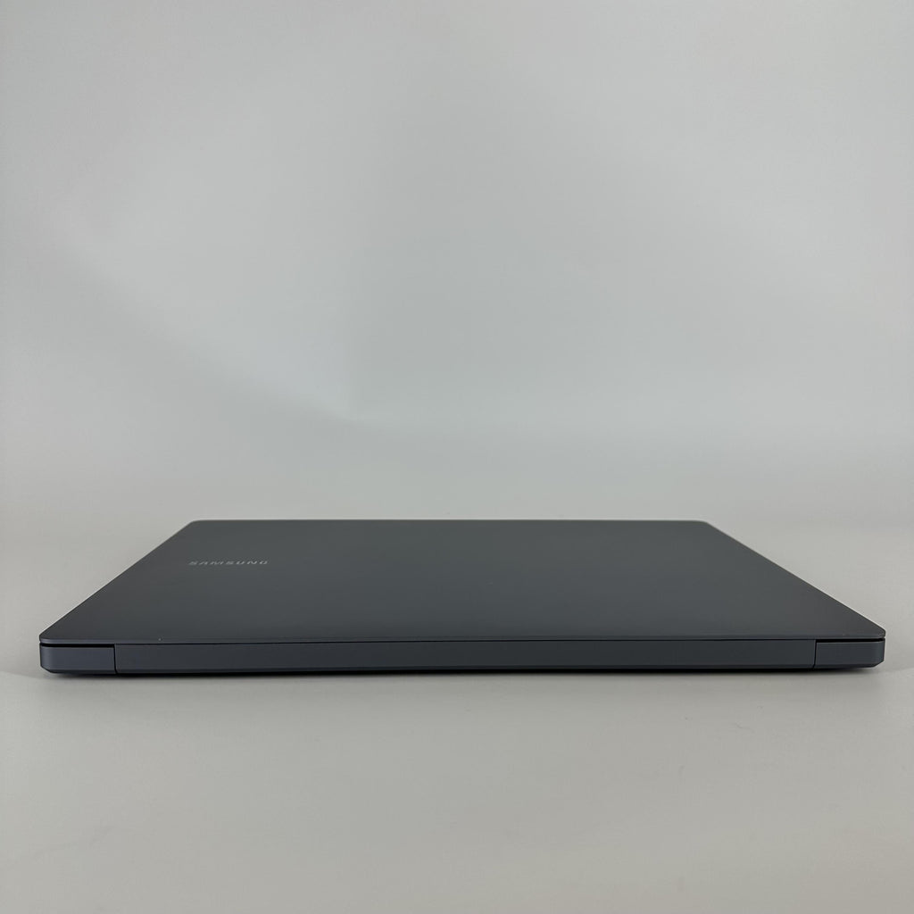 Samsung Galaxy Book4 Ultra 16 Silver 3.8 GHz Intel Core Ultra 7 16GB RAM 1TB Solid State Drive NVIDIA GeForce RTX 4050 6 GB