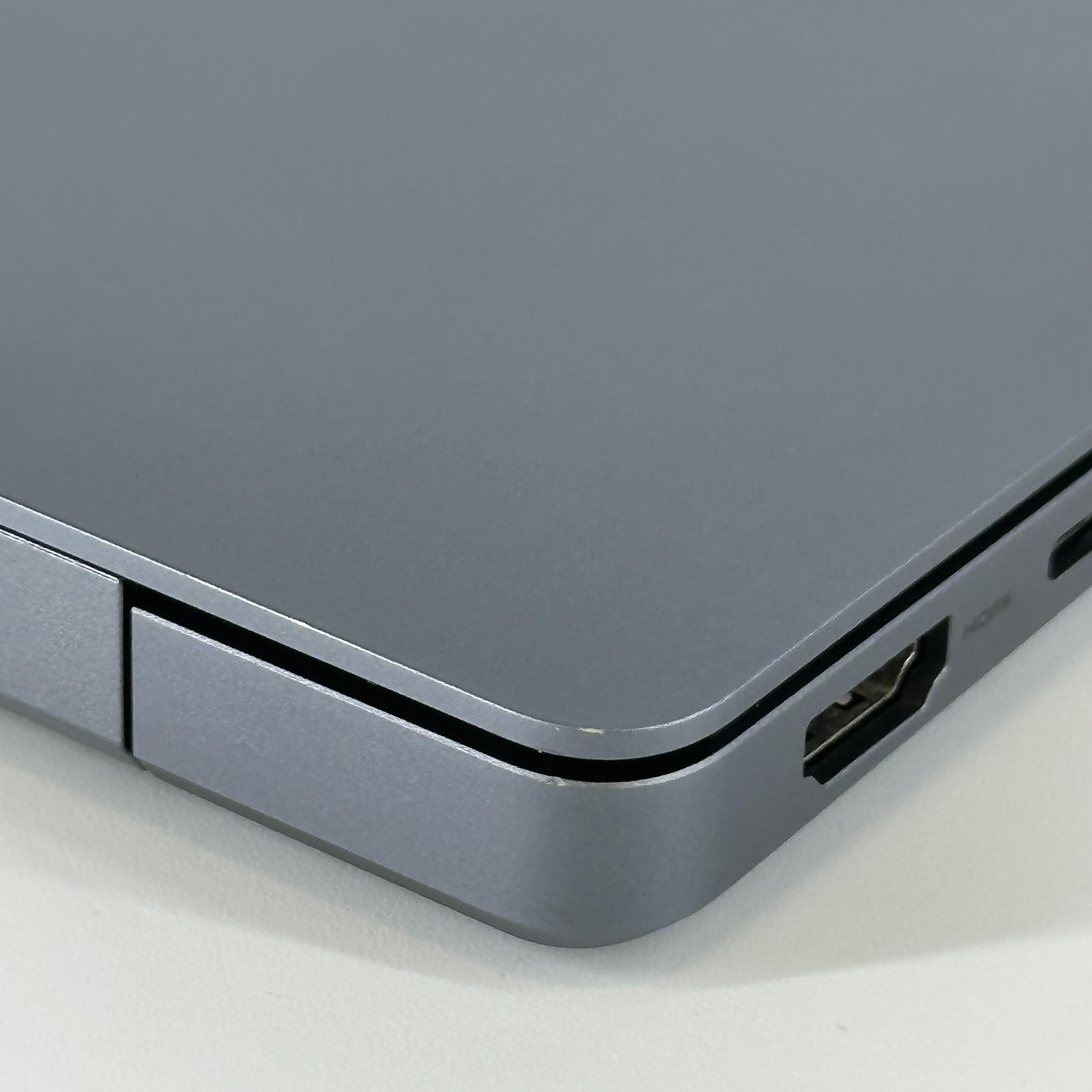 Samsung Galaxy Book4 Ultra 16 Silver 3.8 GHz Intel Core Ultra 7 16GB RAM 1TB Solid State Drive NVIDIA GeForce RTX 4050 6 GB
