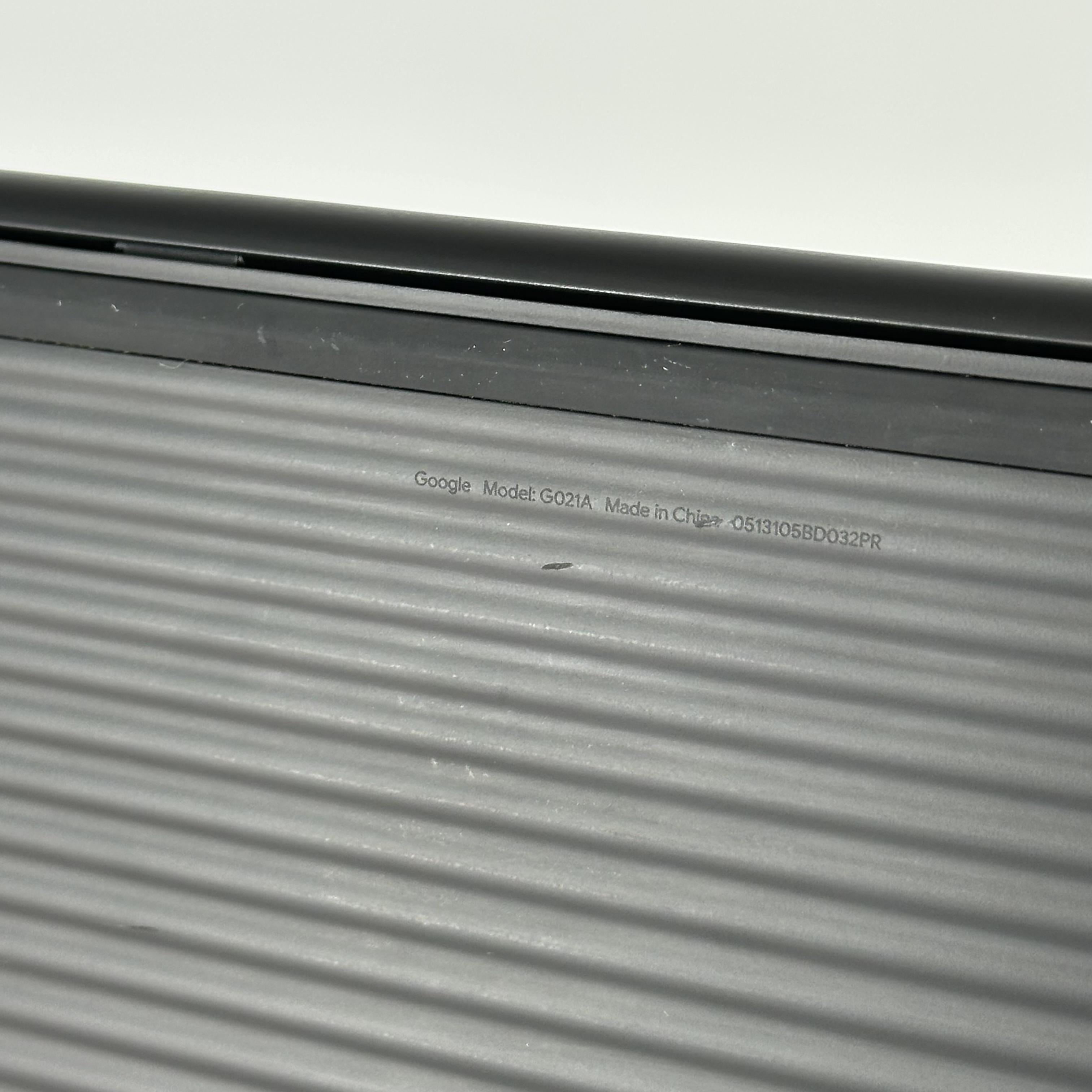 Google Pixelbook Go 13.3 Black 1.1 GHz Intel Core m3 8100Y 8GB RAM 64GB Embedded MultiMediaCard