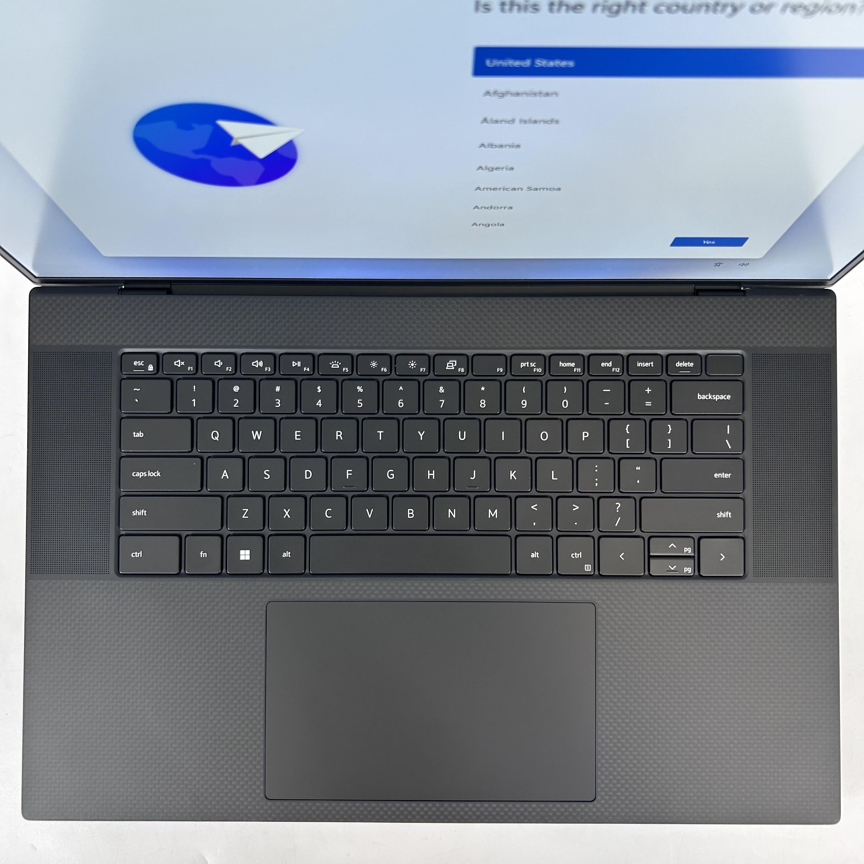 Dell XPS 17 9730 Silver 2.6 GHz Intel Core i9 13th Gen. 32GB RAM 1TB Solid State Drive NVIDIA GeForce RTX 4080 12 GB