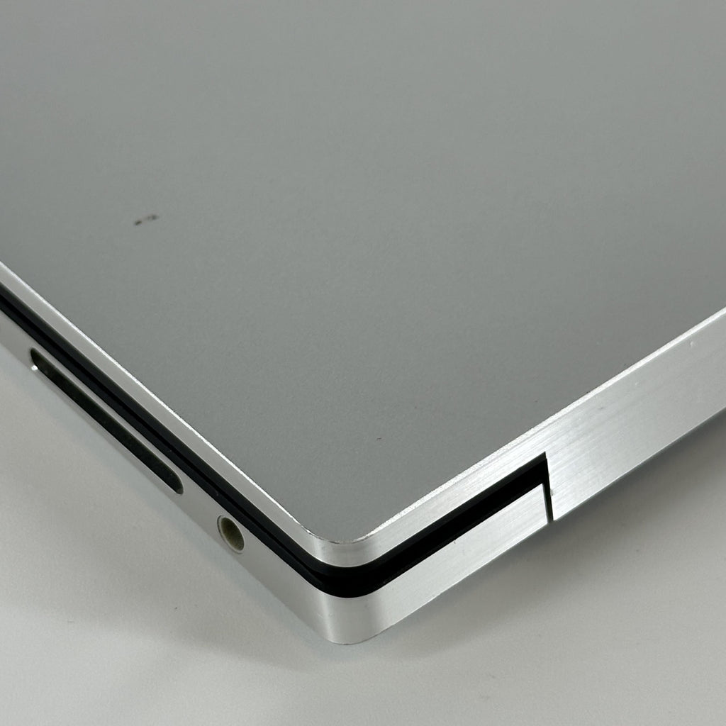 Dell XPS 15 9530 Silver 2.4 GHz Intel Core i7 13th Gen. 16GB RAM 512GB Solid State Drive NVIDIA GeForce RTX 4050 6 GB