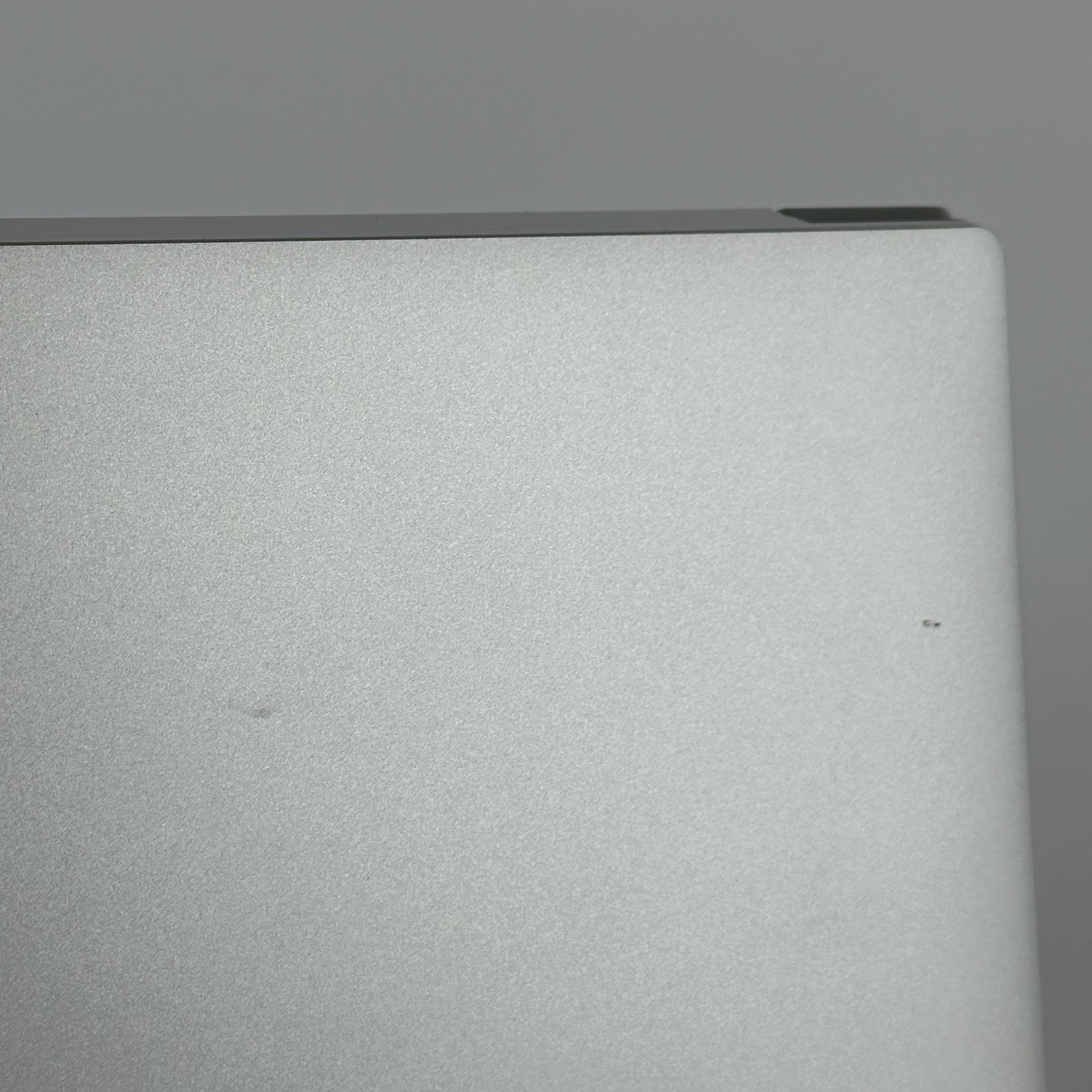 Dell XPS 15 9530 Silver 2.4 GHz Intel Core i7 13th Gen. 16GB RAM 512GB Solid State Drive NVIDIA GeForce RTX 4050 6 GB