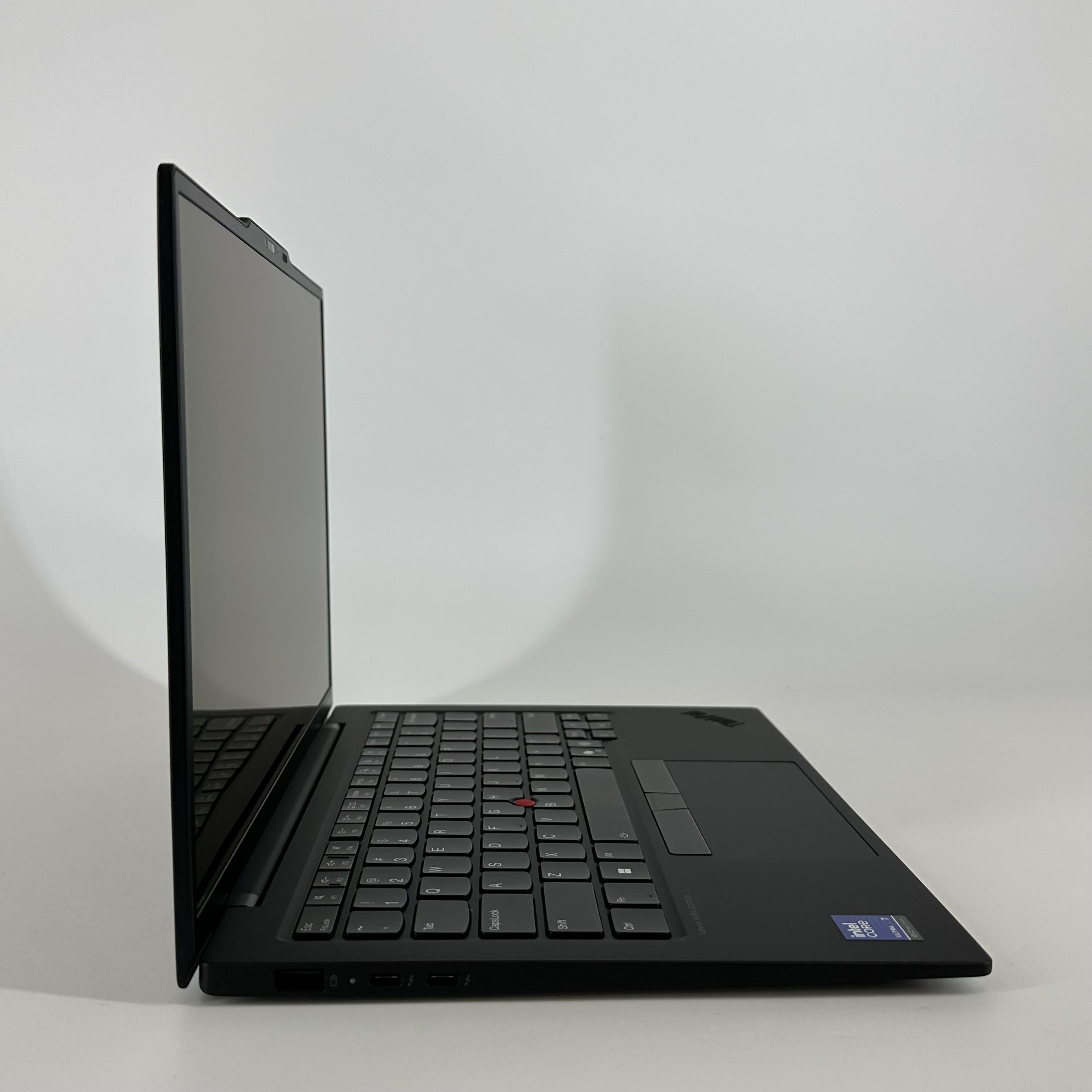 Lenovo ThinkPad X1 Carbon Gen 13 14 Black 2.2 GHz Intel Core Ultra 7 Series 2 32GB RAM 512GB Solid State Drive