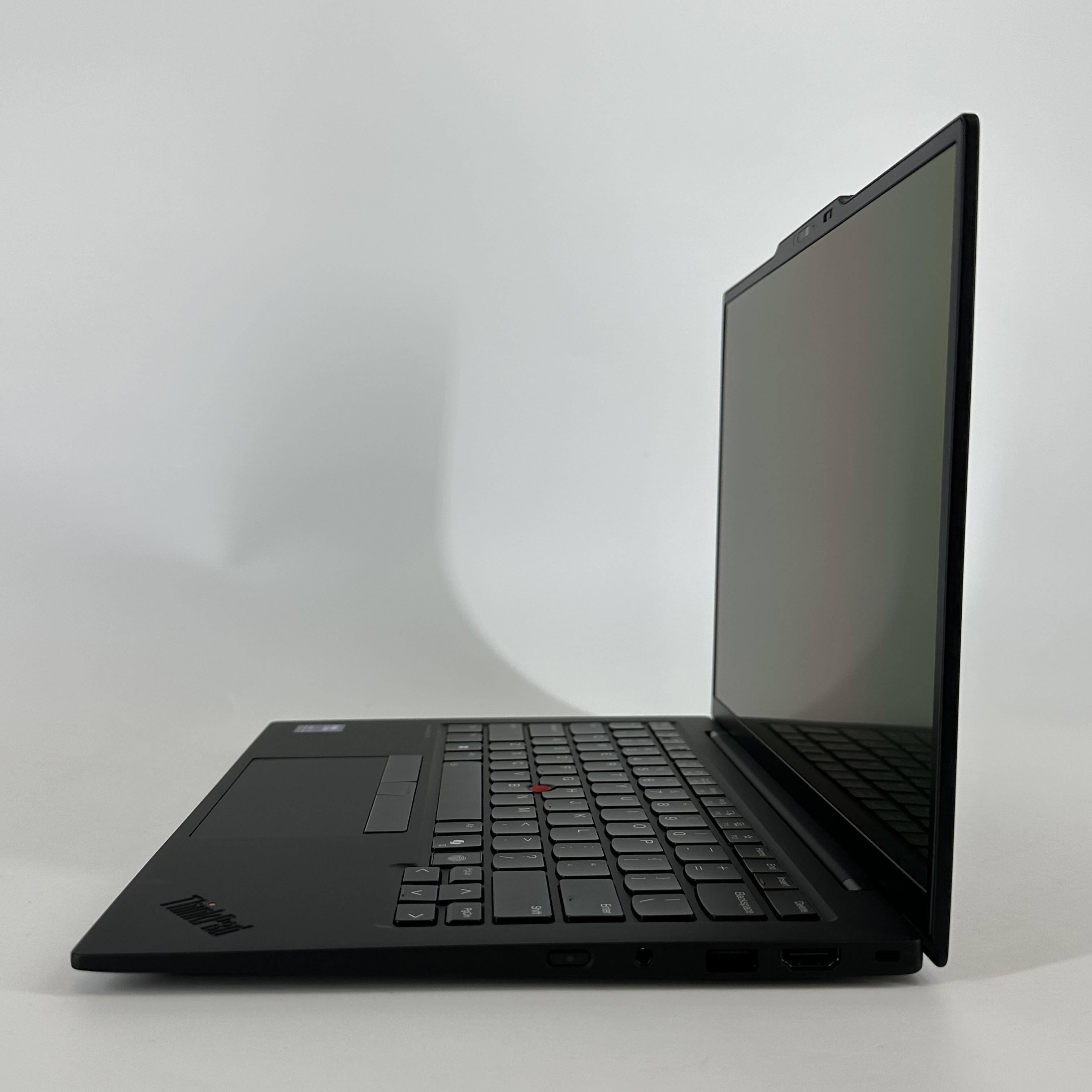 Lenovo ThinkPad X1 Carbon Gen 13 14 Black 2.2 GHz Intel Core Ultra 7 Series 2 32GB RAM 512GB Solid State Drive