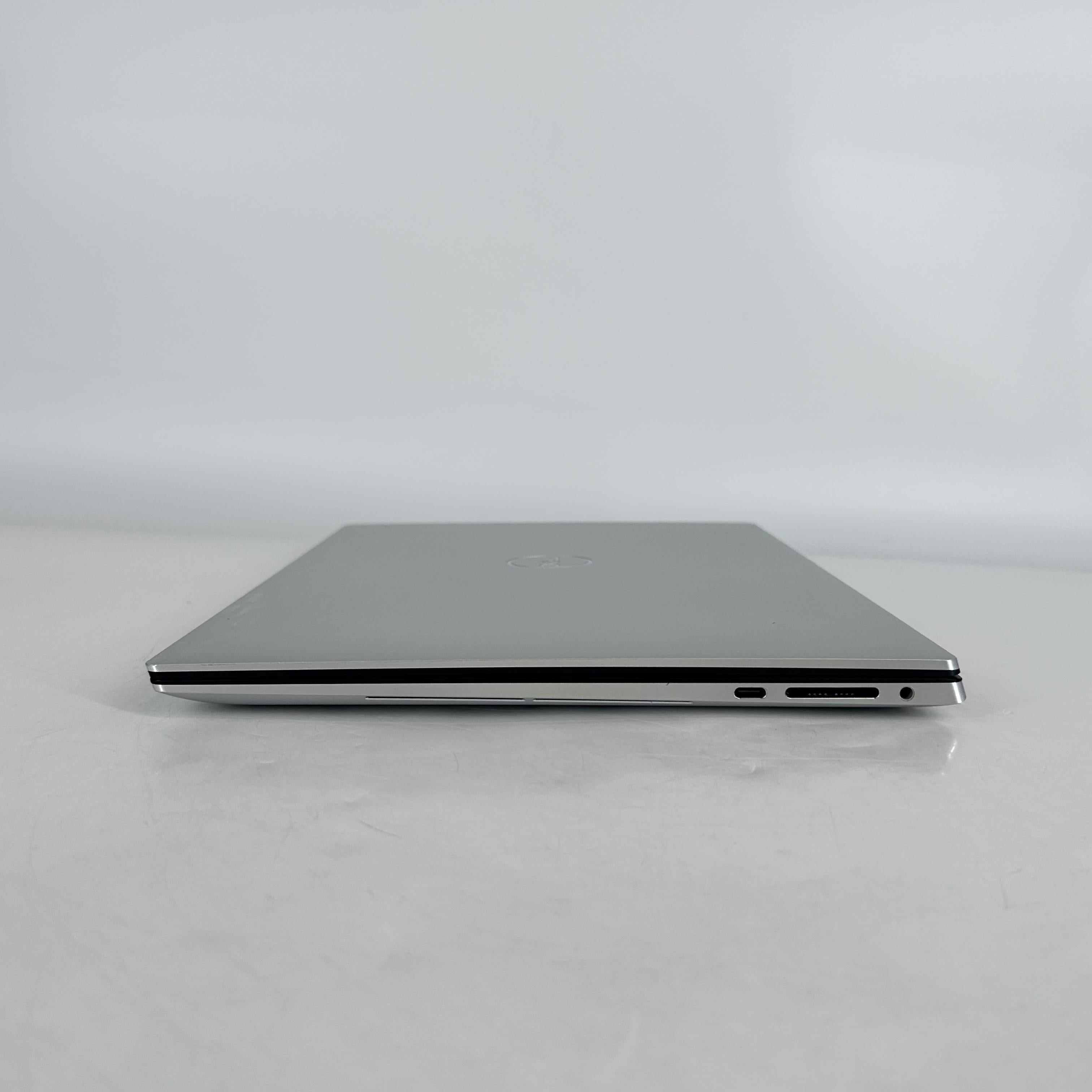 Dell XPS 15 9510 Silver 2.3 GHz Intel Core i7 11th Gen. 32GB RAM 1TB Solid State Drive NVIDIA GeForce RTX 3050 Ti 4 GB