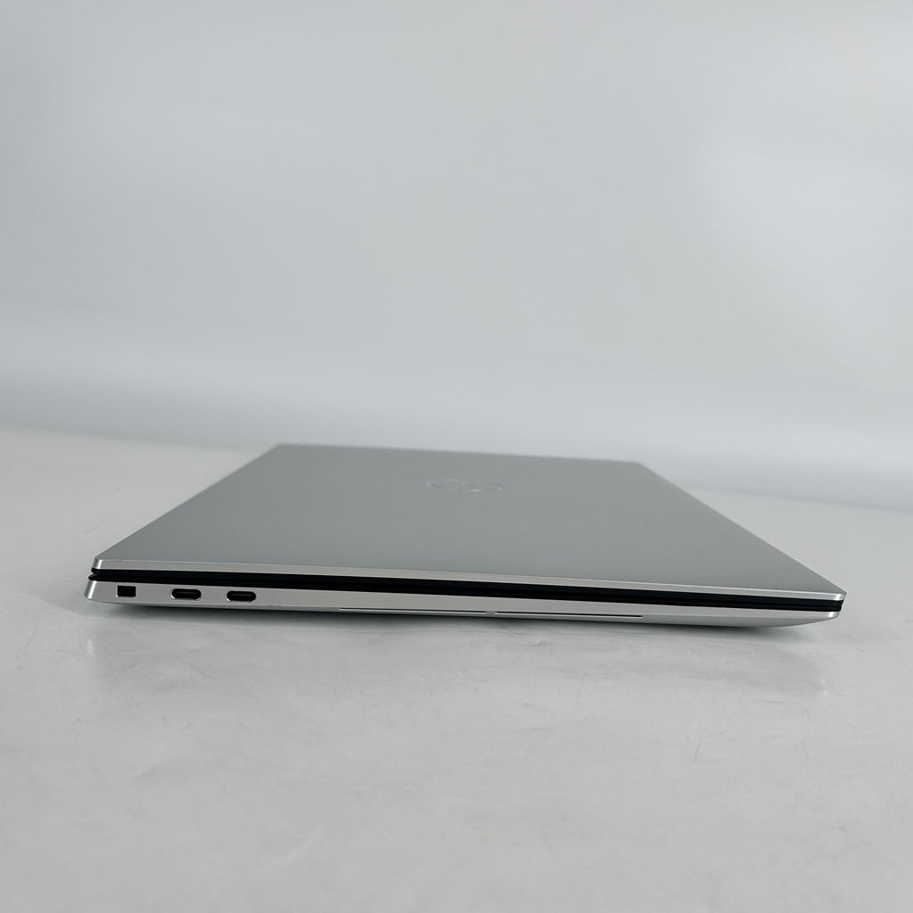 Dell XPS 15 9510 Silver 2.3 GHz Intel Core i7 11th Gen. 32GB RAM 1TB Solid State Drive NVIDIA GeForce RTX 3050 Ti 4 GB