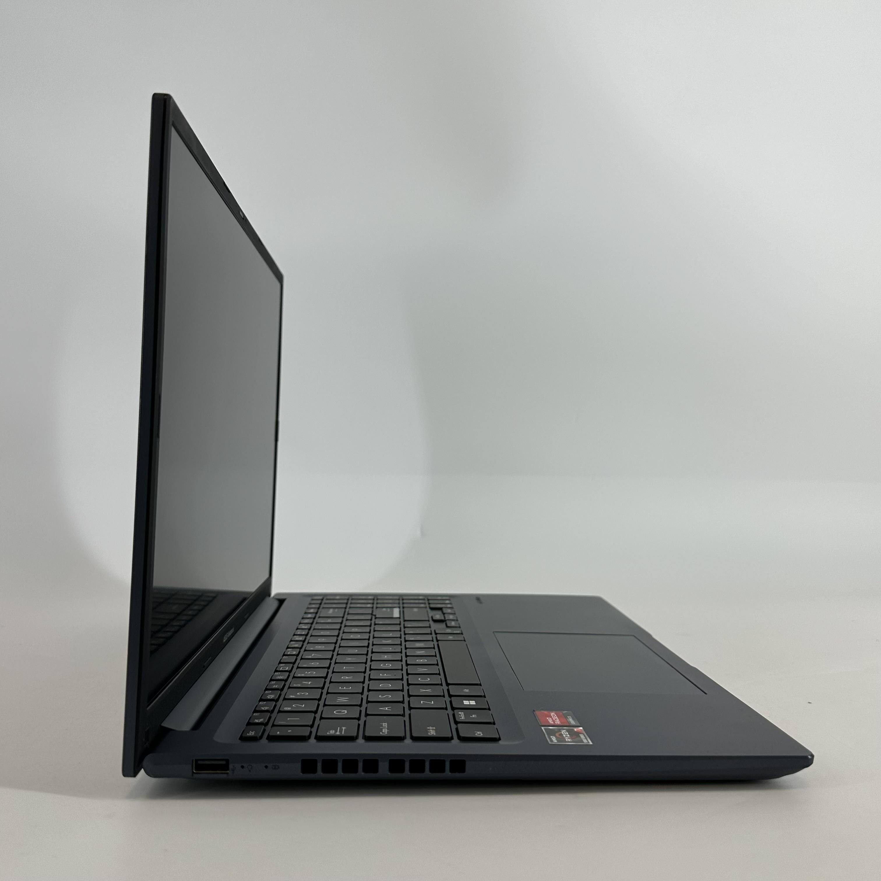 Asus Vivobook 16X Quiet Blue 3.2 GHz AMD Ryzen 7 5800HS 12GB RAM 512GB Solid State Drive