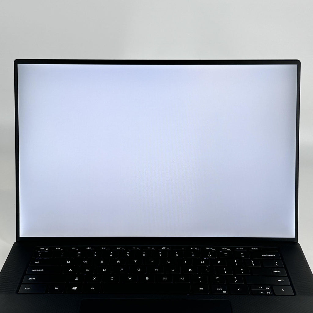 Dell XPS 15 9510 Silver 2.3 GHz Intel Core i7 11th Gen. 32GB RAM 1TB Solid State Drive NVIDIA GeForce RTX 3050 Ti 4 GB