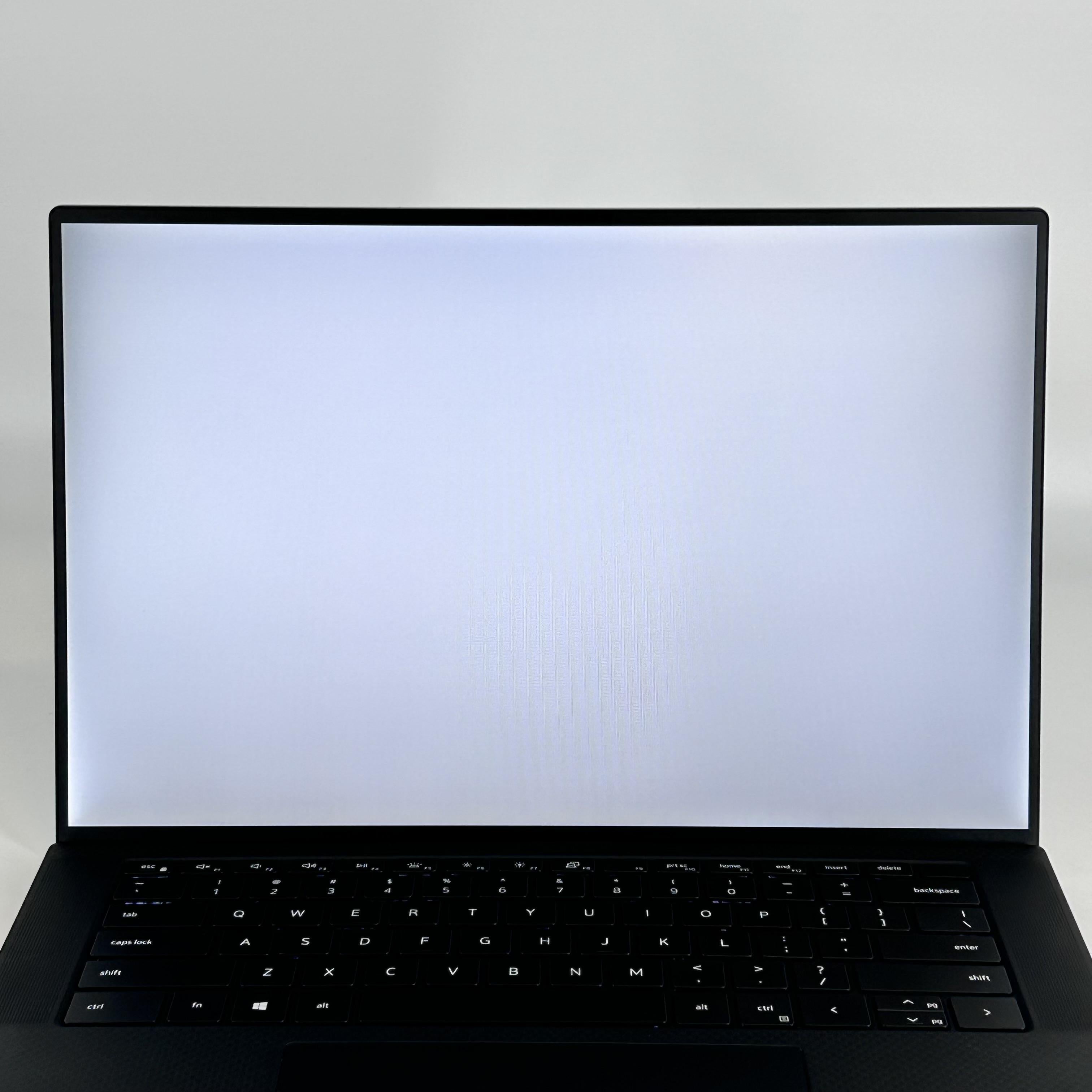 Dell XPS 15 9510 Silver 2.3 GHz Intel Core i7 11th Gen. 32GB RAM 1TB Solid State Drive NVIDIA GeForce RTX 3050 Ti 4 GB