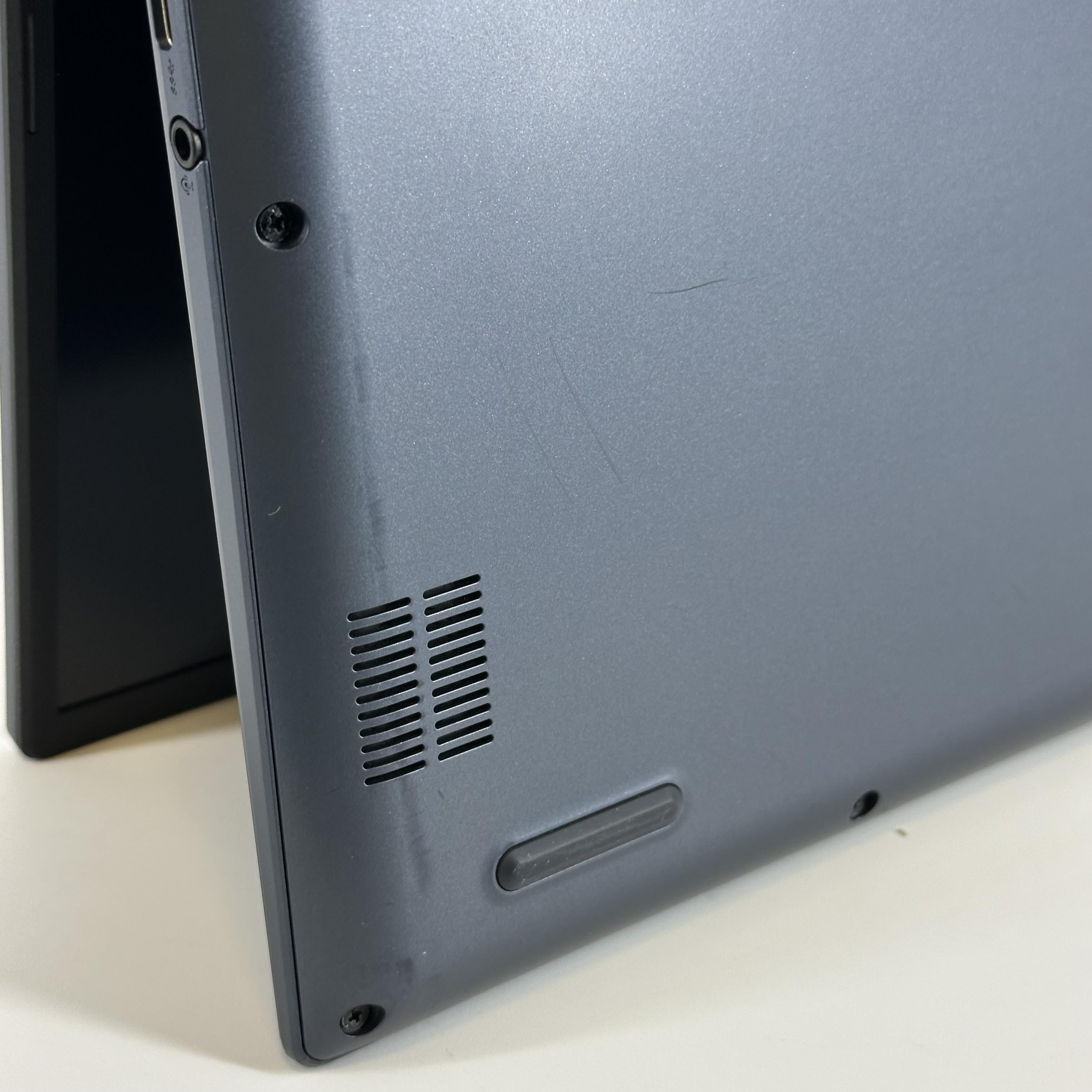 Asus Vivobook 16X Quiet Blue 3.2 GHz AMD Ryzen 7 5800HS 12GB RAM 512GB Solid State Drive