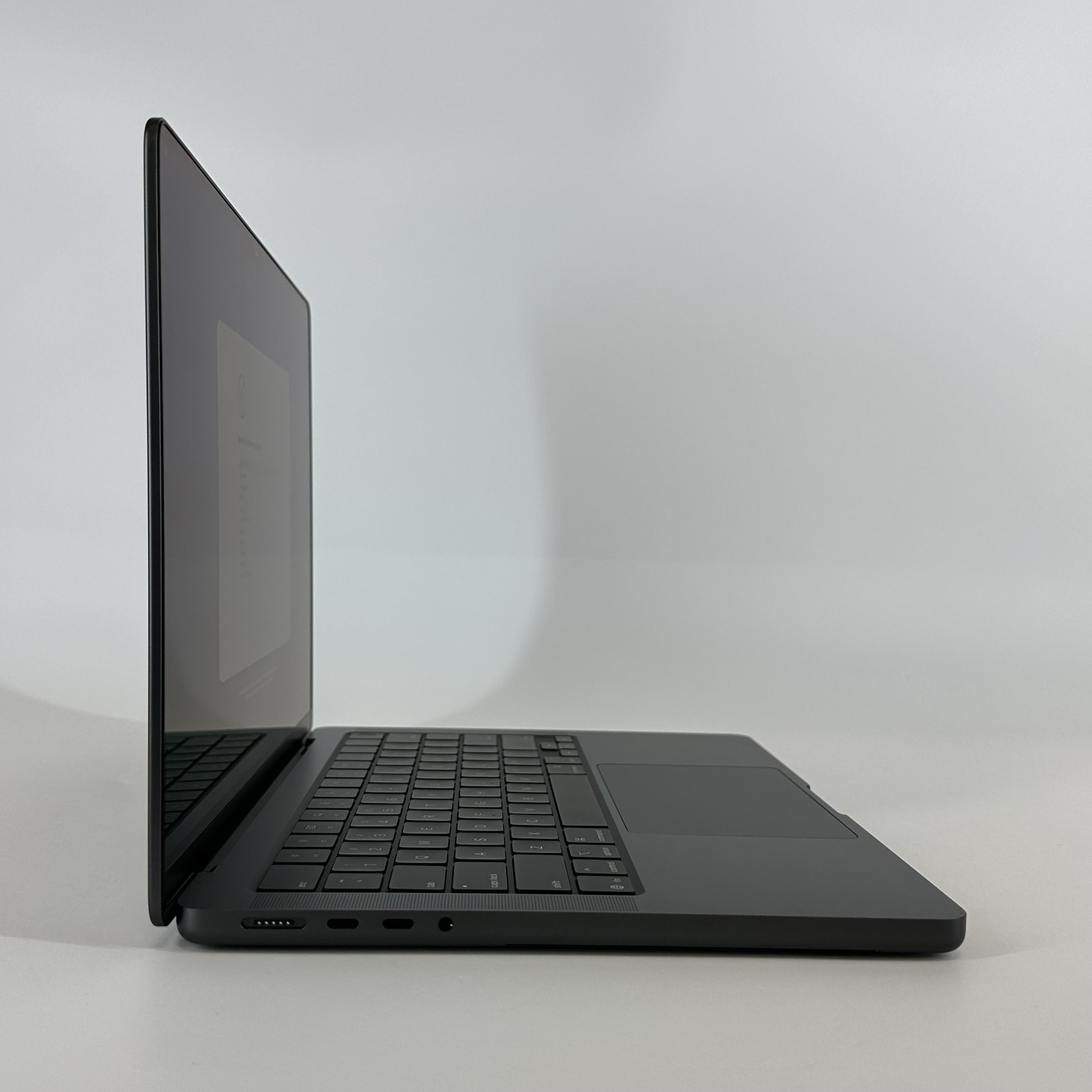 Apple MacBook Pro 14 2025 Space Black M5 10-Core CPU 16GB Unified Memory 512GB Solid State Drive 10-Core GPU
