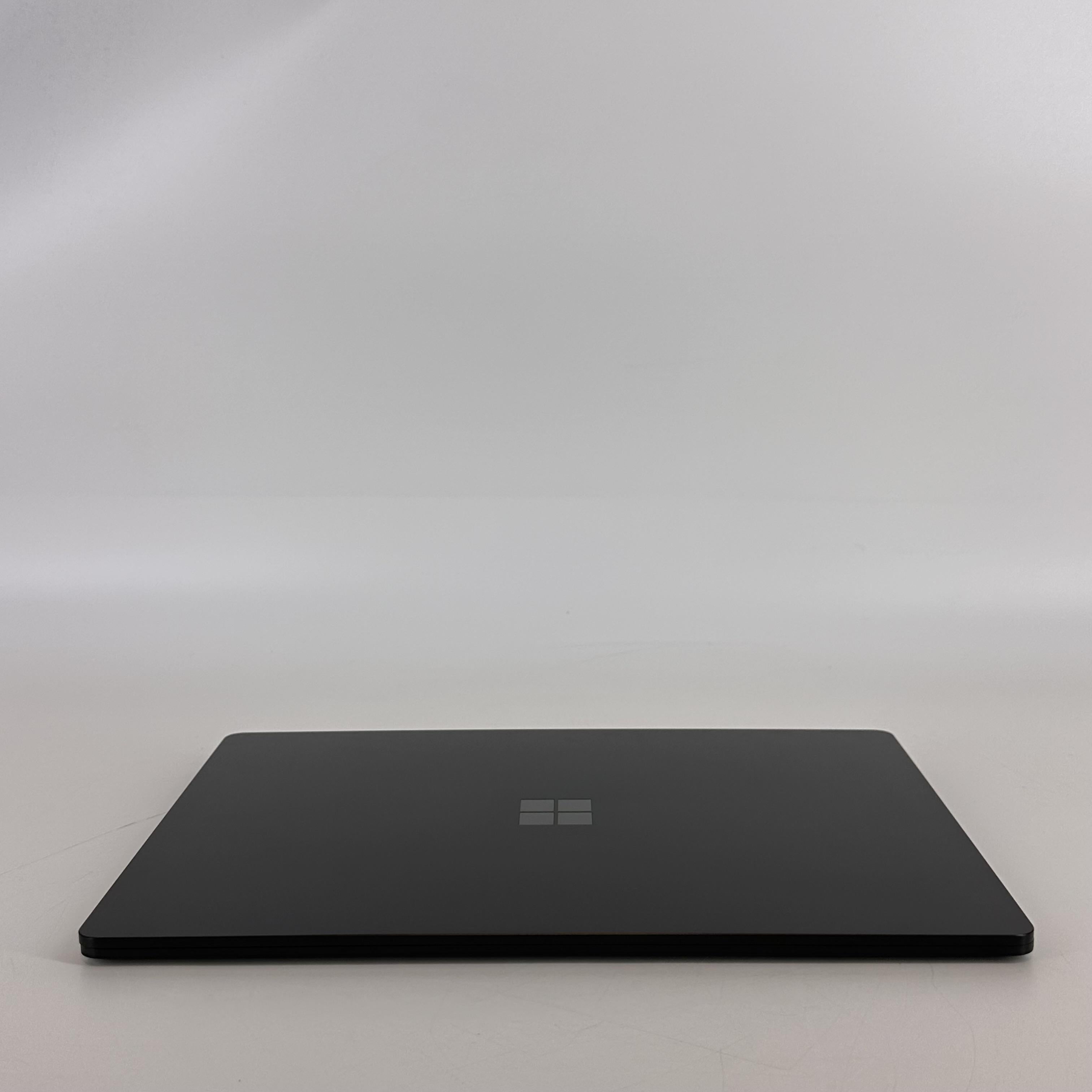 Microsoft Surface Laptop 5 13.5 Black 2.7 GHz Intel Core i7 12th Gen. 16GB RAM 512GB Solid State Drive