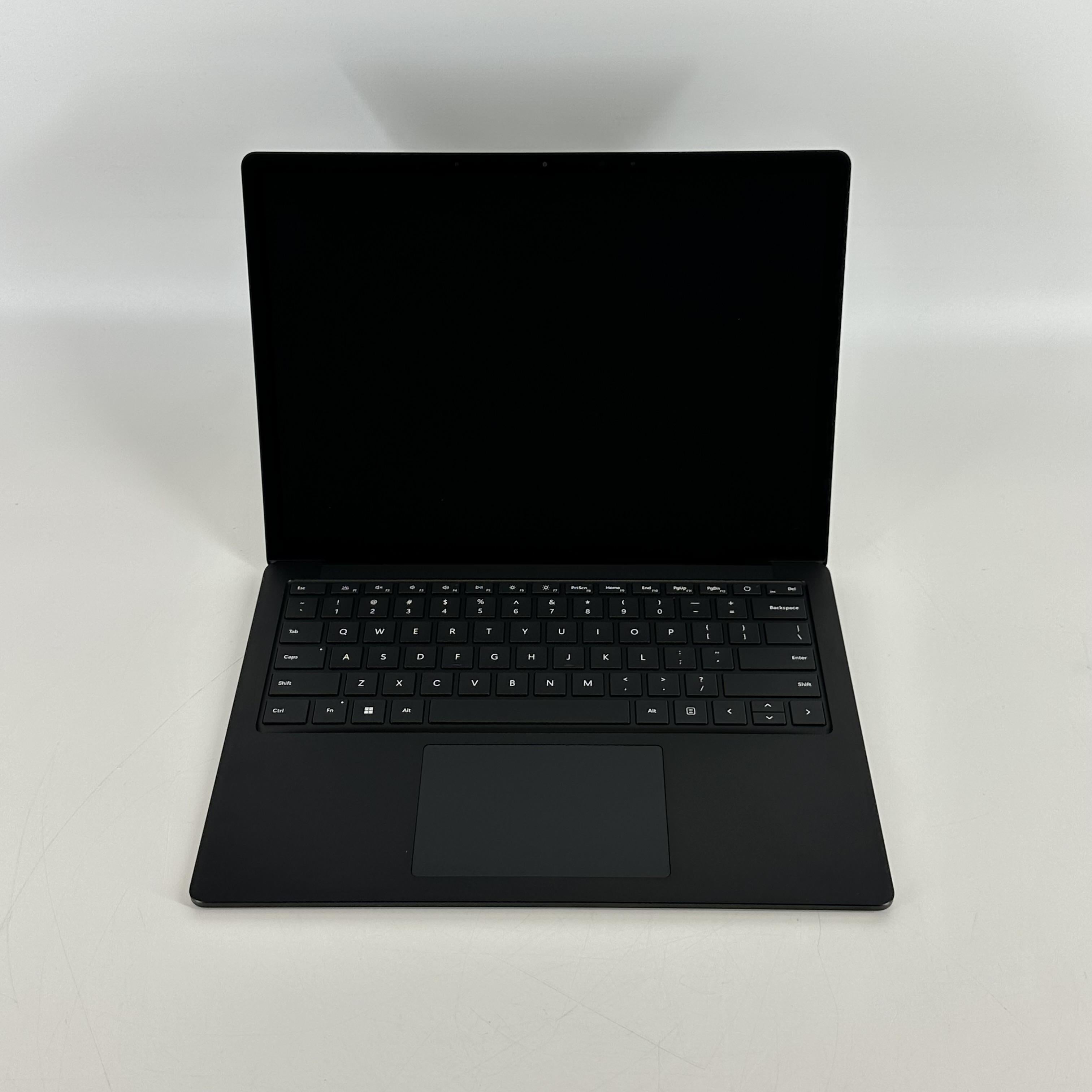 Microsoft Surface Laptop 5 13.5 Black 2.7 GHz Intel Core i7 12th Gen. 16GB RAM 512GB Solid State Drive