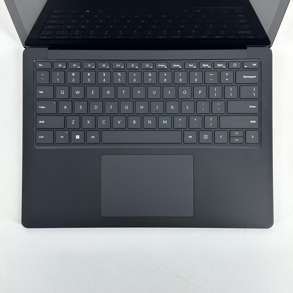 Microsoft Surface Laptop 5 13.5 Black 2.7 GHz Intel Core i7 12th Gen. 16GB RAM 512GB Solid State Drive