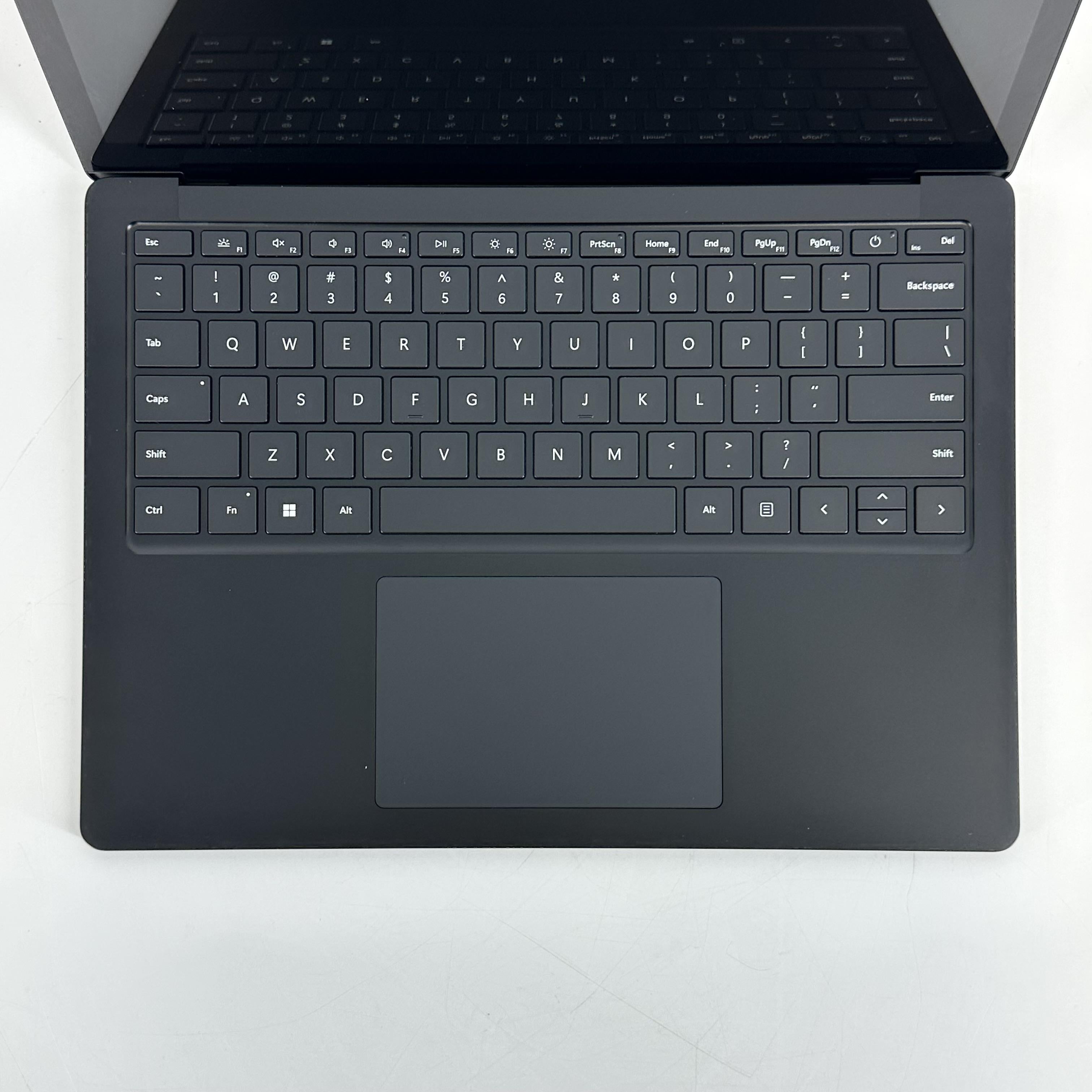 Microsoft Surface Laptop 5 13.5 Black 2.7 GHz Intel Core i7 12th Gen. 16GB RAM 512GB Solid State Drive