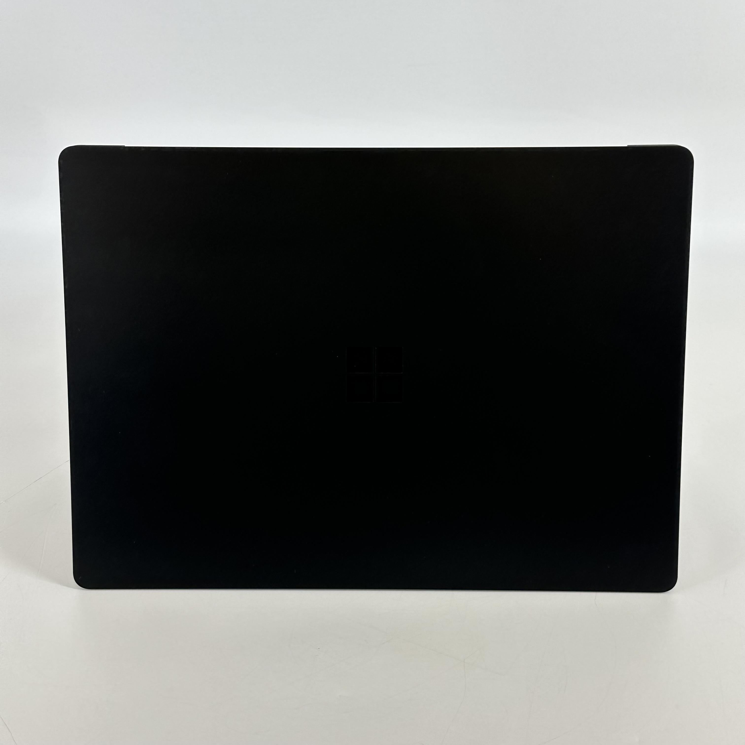 Microsoft Surface Laptop 5 13.5 Black 2.7 GHz Intel Core i7 12th Gen. 16GB RAM 512GB Solid State Drive