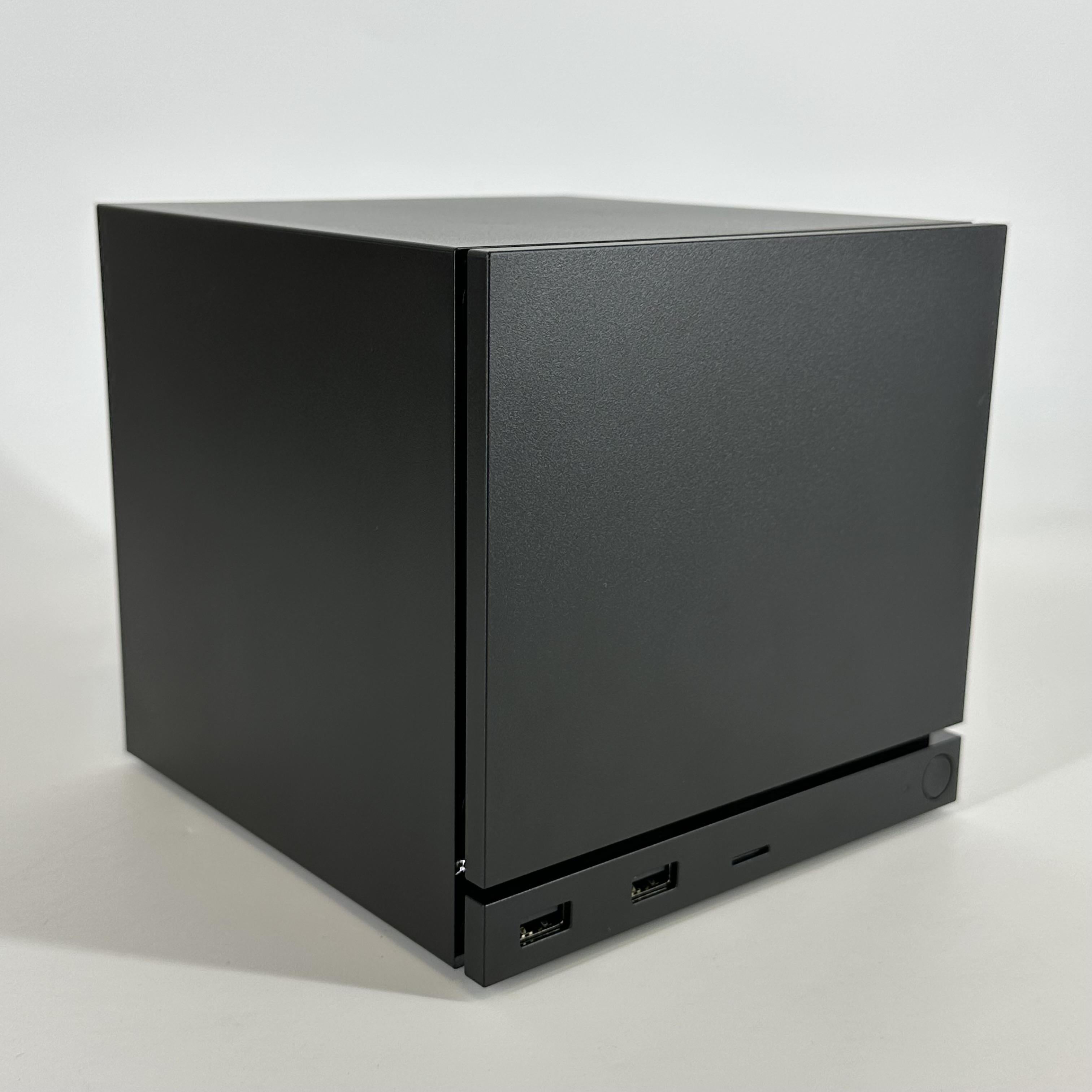 Valve Steam Machine Black 16GB RAM 512GB Solid State Drive