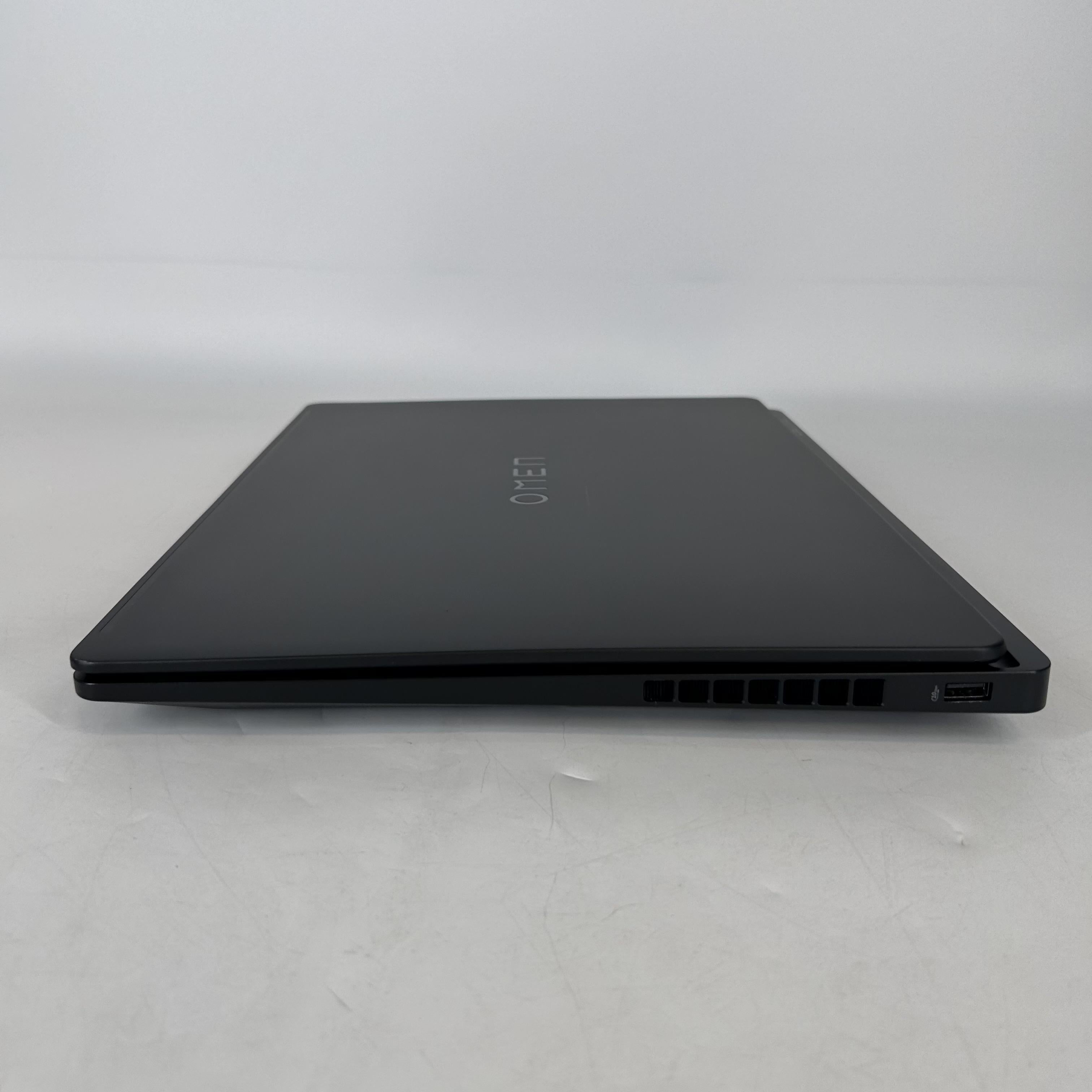 HP Omen Max 16 Black 2.4 GHz Intel Core Ultra 7 Series 2 32GB RAM 1TB Solid State Drive NVIDIA GeForce RTX 5070 8 GB