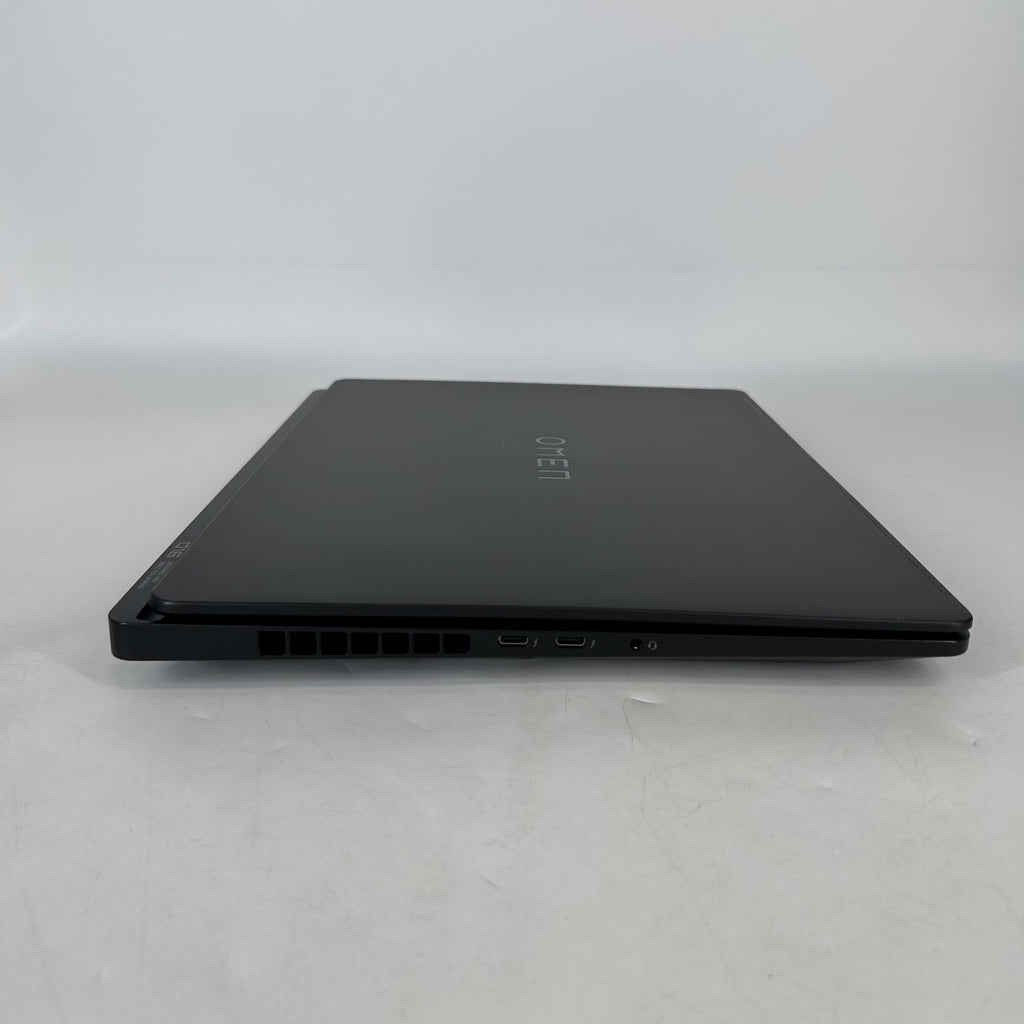 HP Omen Max 16 Black 2.4 GHz Intel Core Ultra 7 Series 2 32GB RAM 1TB Solid State Drive NVIDIA GeForce RTX 5070 8 GB