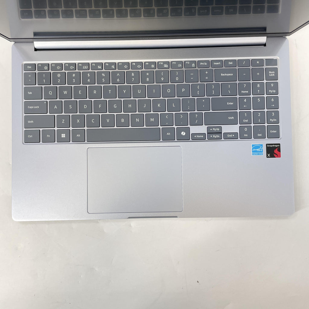 Samsung Galaxy Book4  Edge 15.6 Blue 2.9 GHz Qualcomm Snapdragon X 16GB RAM 512GB Embedded UniversalFlashStorage