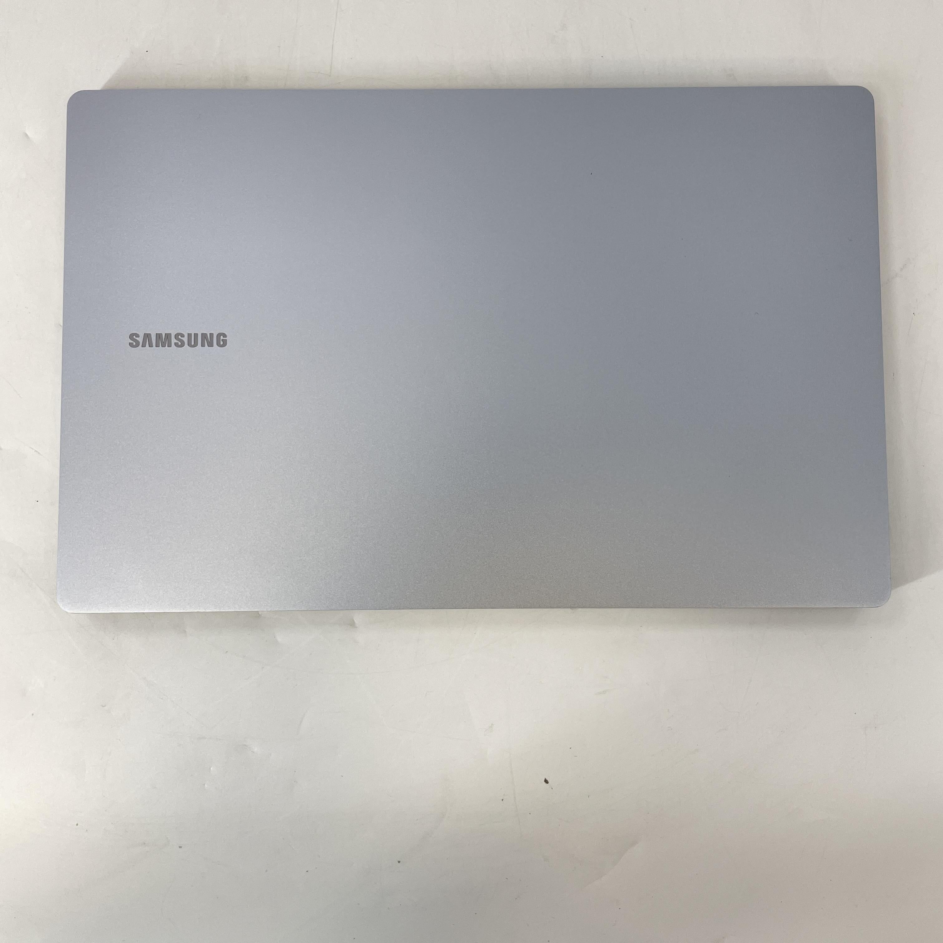 Samsung Galaxy Book4  Edge 15.6 Blue 2.9 GHz Qualcomm Snapdragon X 16GB RAM 512GB Embedded UniversalFlashStorage