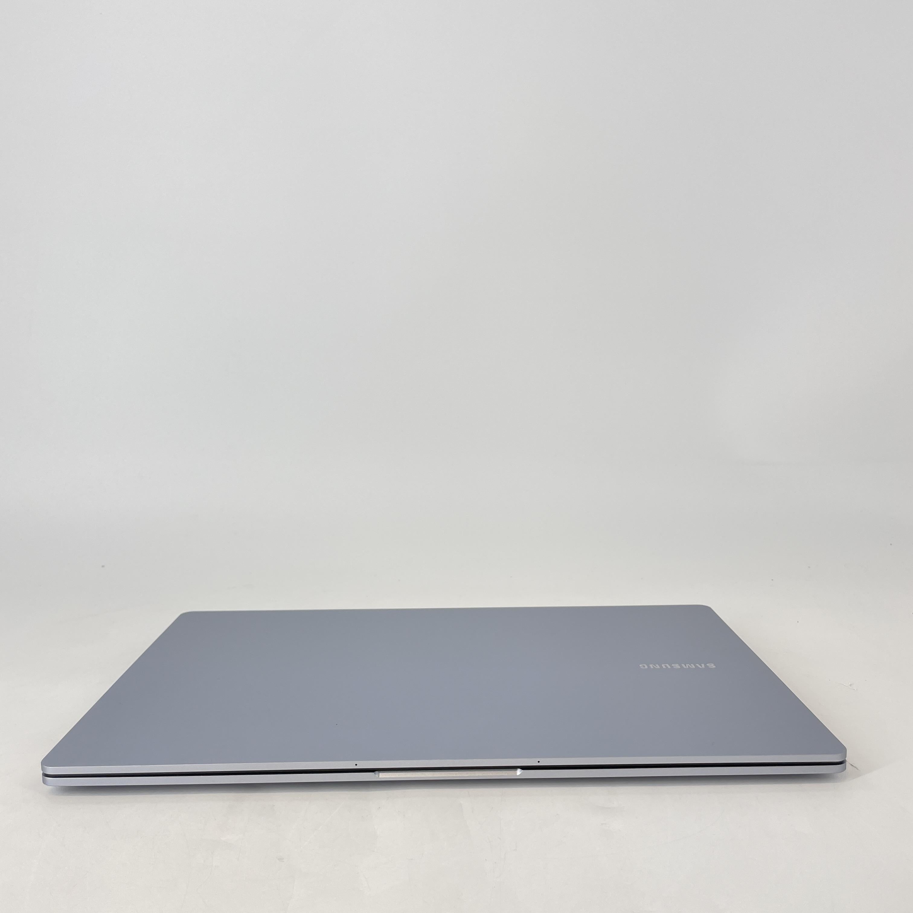 Samsung Galaxy Book4  Edge 15.6 Blue 2.9 GHz Qualcomm Snapdragon X 16GB RAM 512GB Embedded UniversalFlashStorage