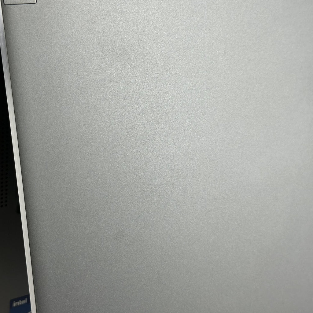 Lenovo ThinkPad X1 Yoga Gen 7 14 Gray 1.8 GHz Intel Core i7 12th Gen. 16GB RAM 512GB Solid State Drive
