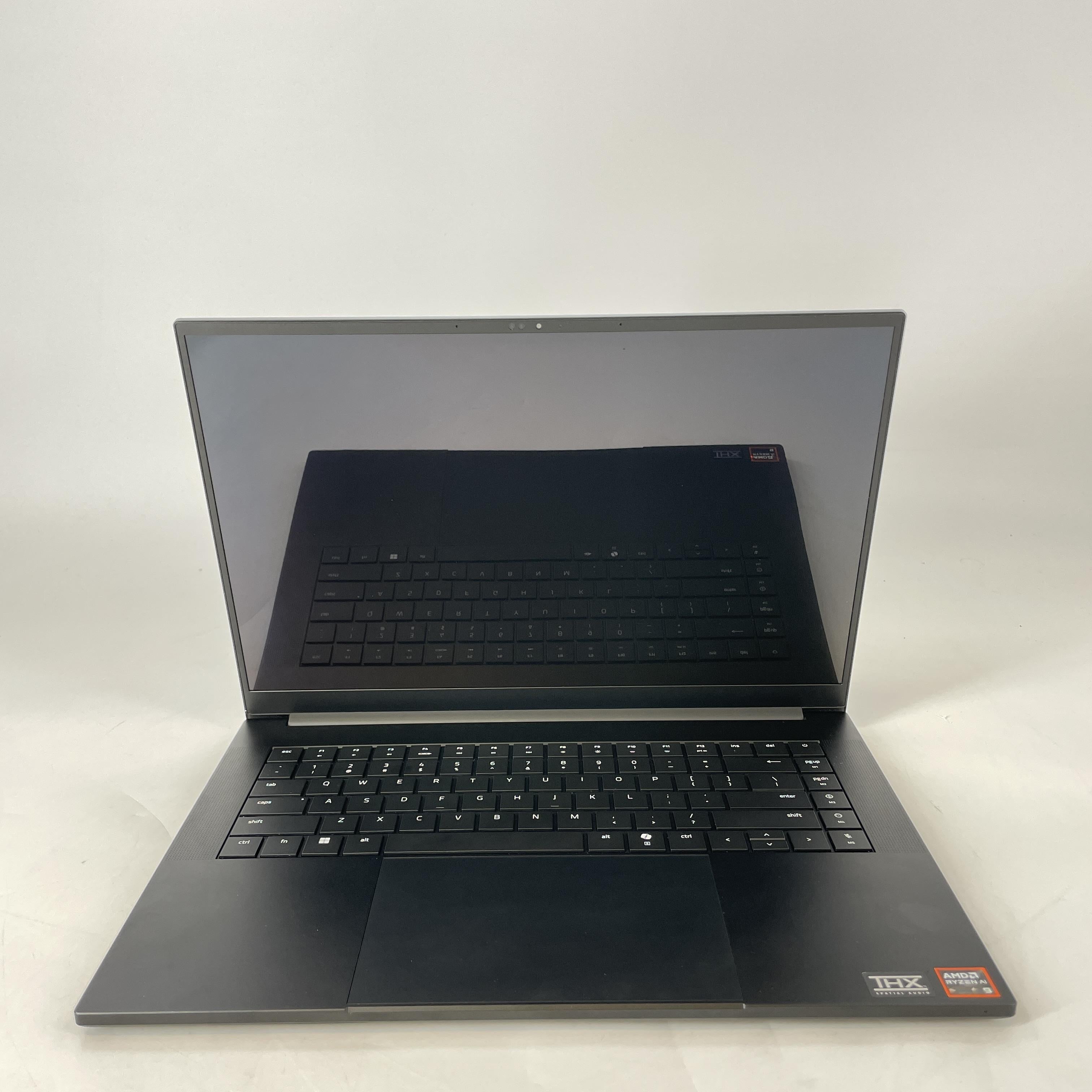 Razer Blade 16 2025 Black 2.0 GHz AMD Ryzen AI 9 365 32GB RAM 1TB Solid State Drive NVIDIA GeForce RTX 5070 Ti 12 GB