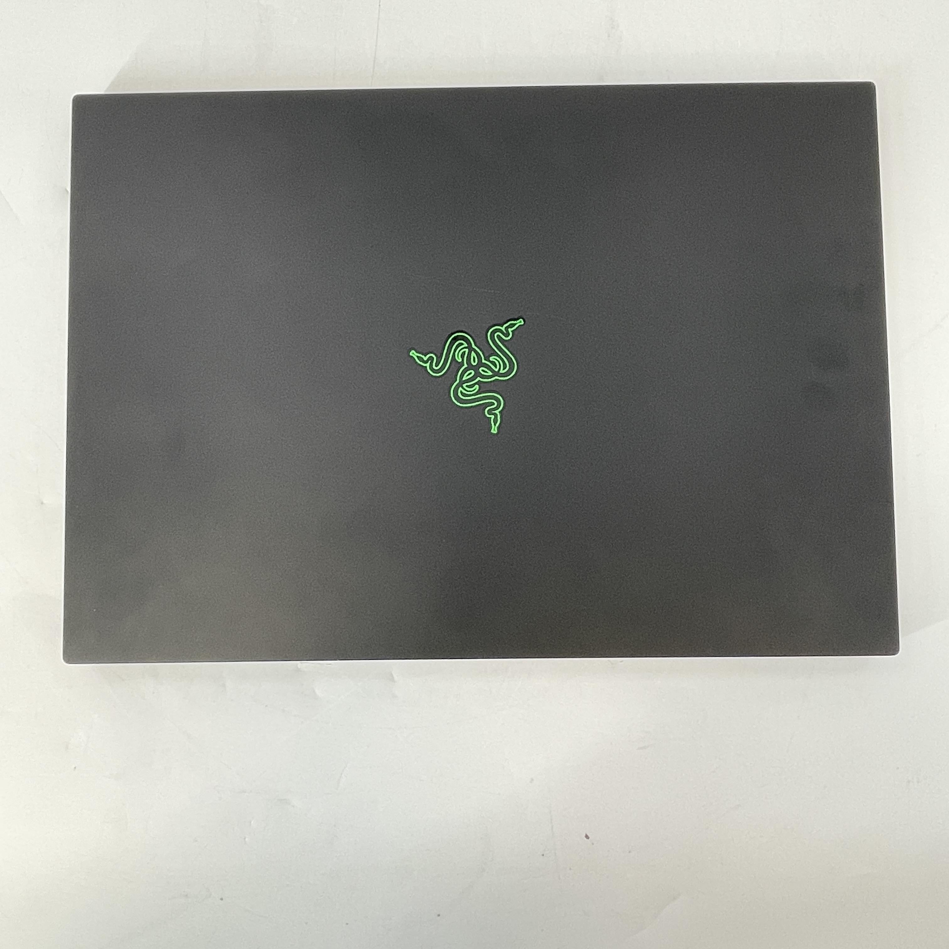 Razer Blade 16 2025 Black 2.0 GHz AMD Ryzen AI 9 365 32GB RAM 1TB Solid State Drive NVIDIA GeForce RTX 5070 Ti 12 GB