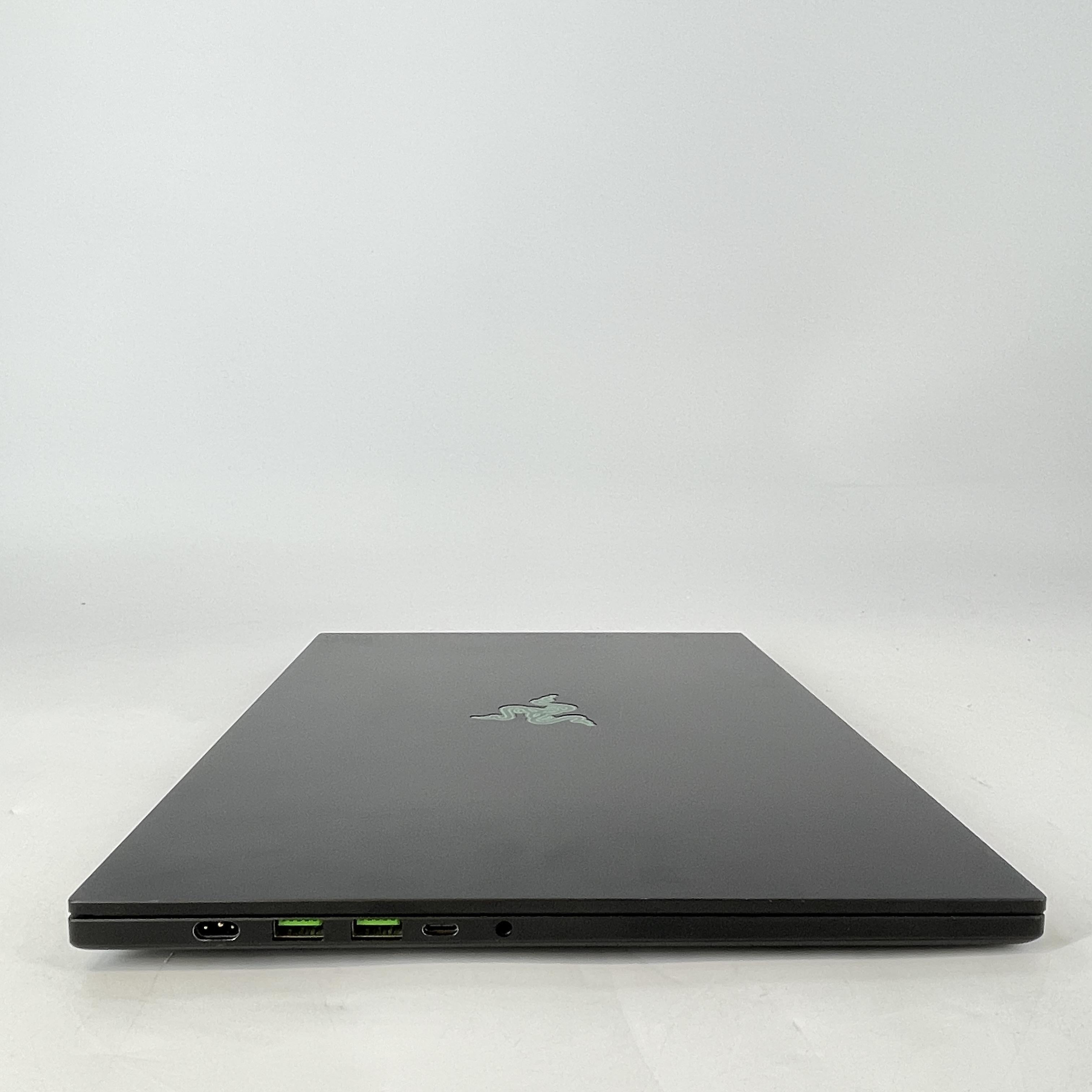 Razer Blade 16 2025 Black 2.0 GHz AMD Ryzen AI 9 365 32GB RAM 1TB Solid State Drive NVIDIA GeForce RTX 5070 Ti 12 GB