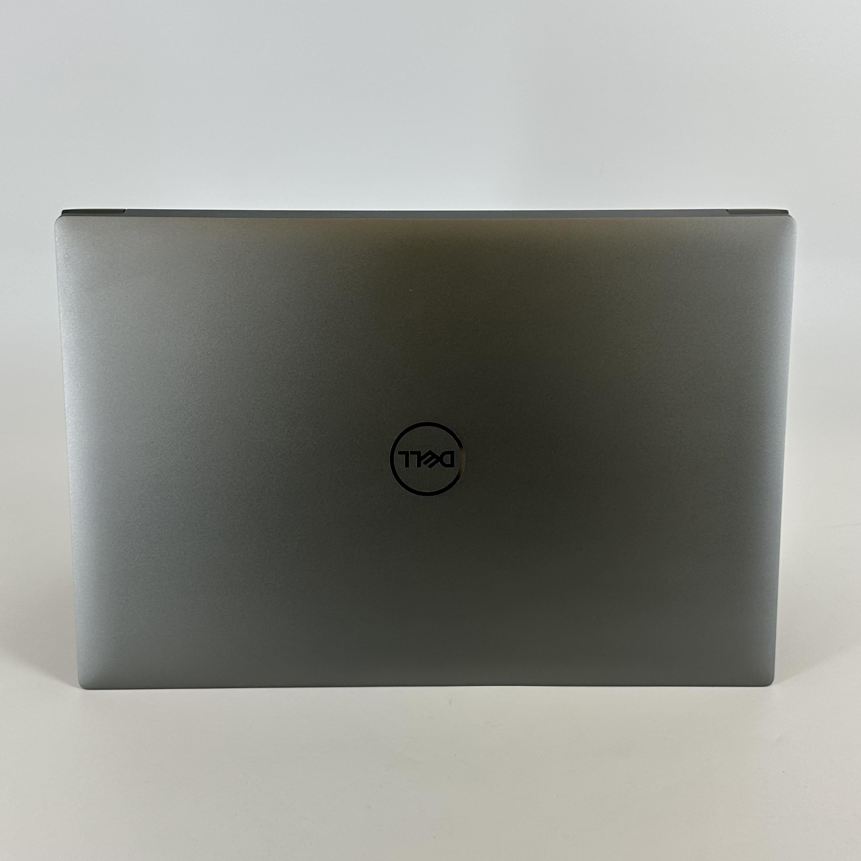 Dell Precision 5680 16 Gray 2.6 GHz Intel Core i9 13th Gen. 32GB RAM 1TB Solid State Drive NVIDIA RTX 2000 Ada 8 GB