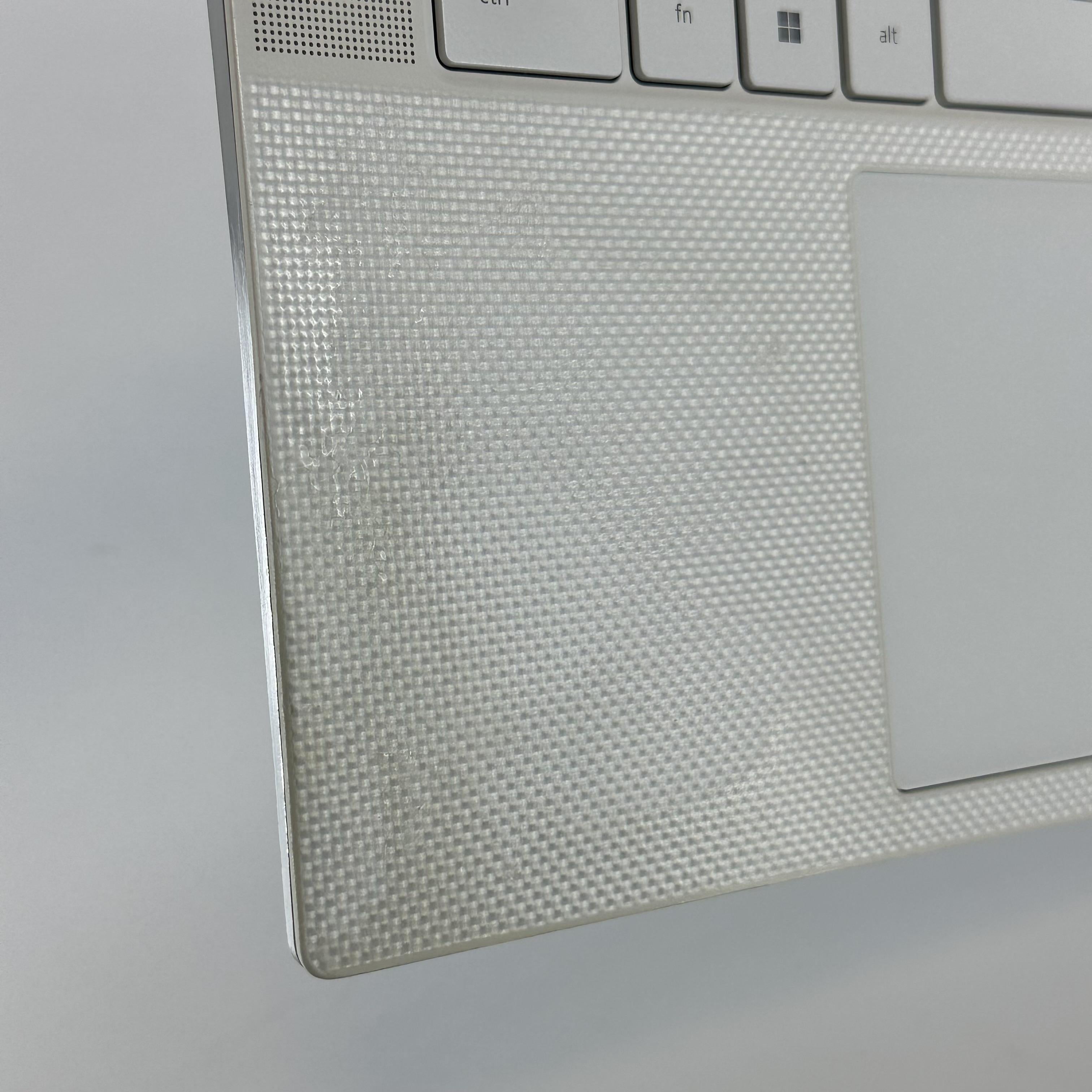 Dell XPS 15 9520 Silver 2.3 GHz Intel Core i7 12th Gen. 32GB RAM 1TB Solid State Drive NVIDIA GeForce RTX 3050 Ti 4 GB