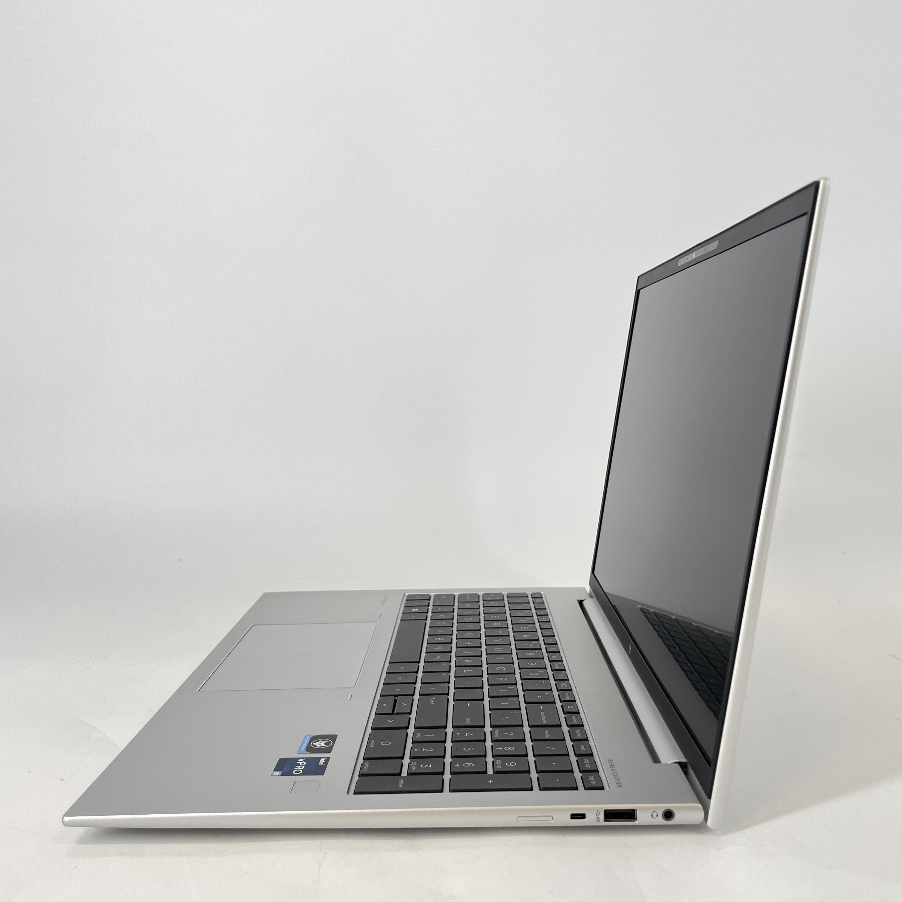 HP Elitebook 860 G9 16 Silver 1.6 GHz Intel Core i5 12th Gen. 16GB RAM 512GB Solid State Drive