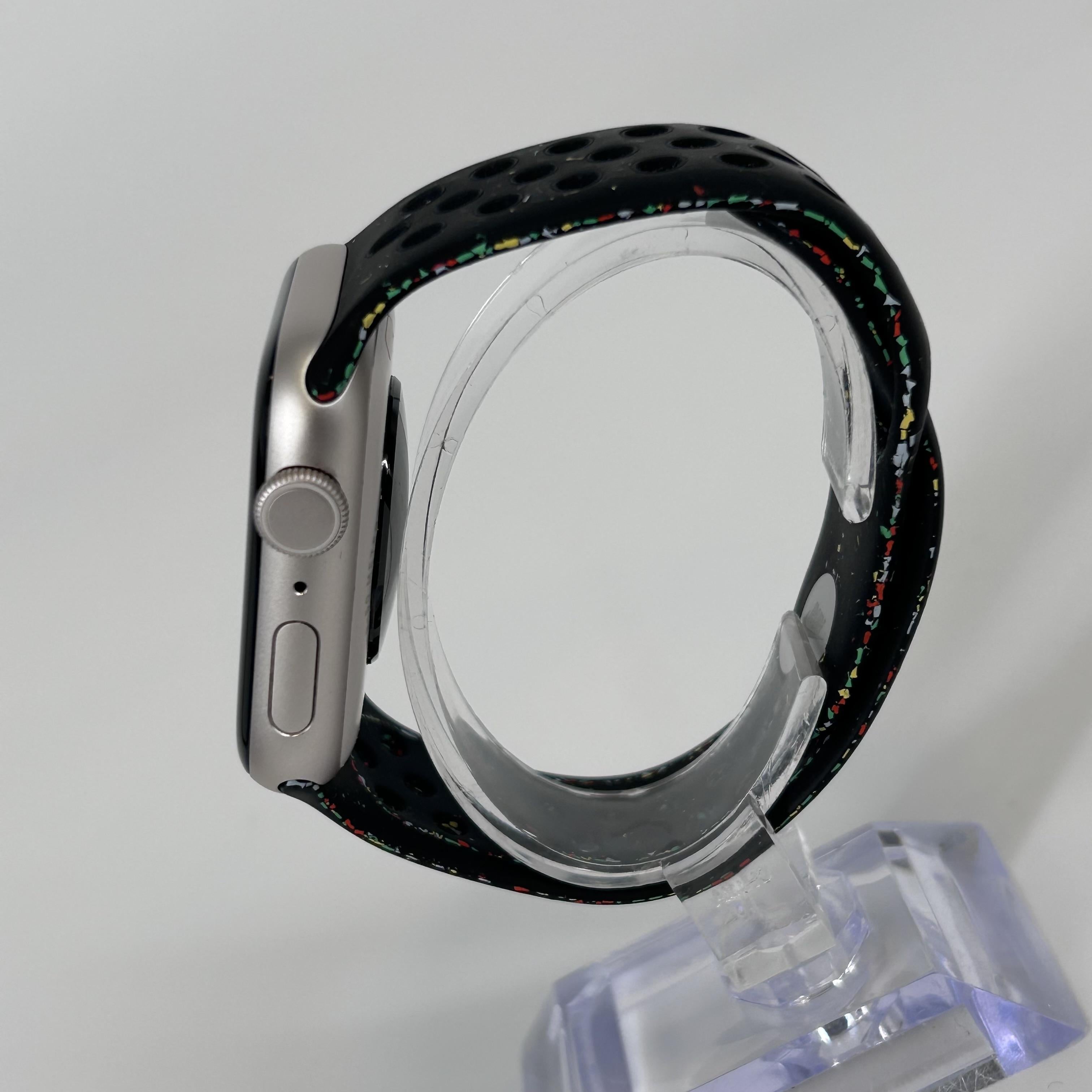 Apple Watch SE 3 44mm Starlight Unlocked 64GB