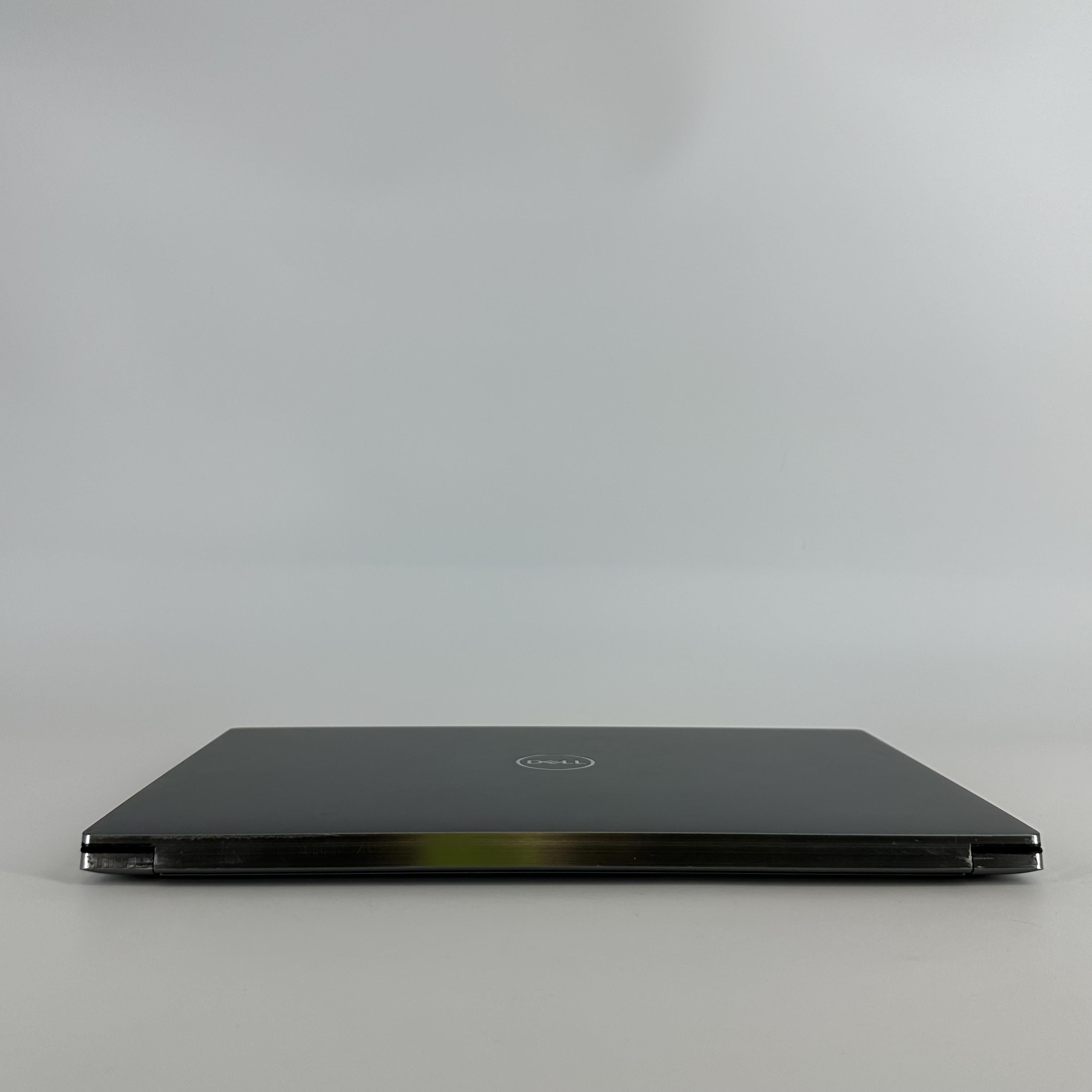 Dell Precision 5550 15.6 Gray 2.3 GHz Intel Core i7 10th Gen. 64GB RAM 2TB Solid State Drive NVIDIA Quadro T2000 4 GB