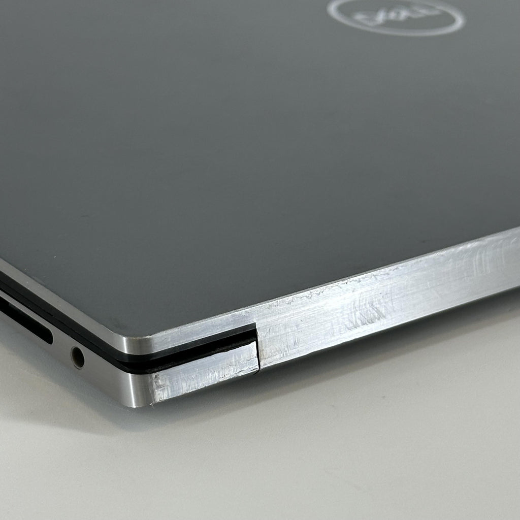 Dell Precision 5550 15.6 Gray 2.3 GHz Intel Core i7 10th Gen. 64GB RAM 2TB Solid State Drive NVIDIA Quadro T2000 4 GB