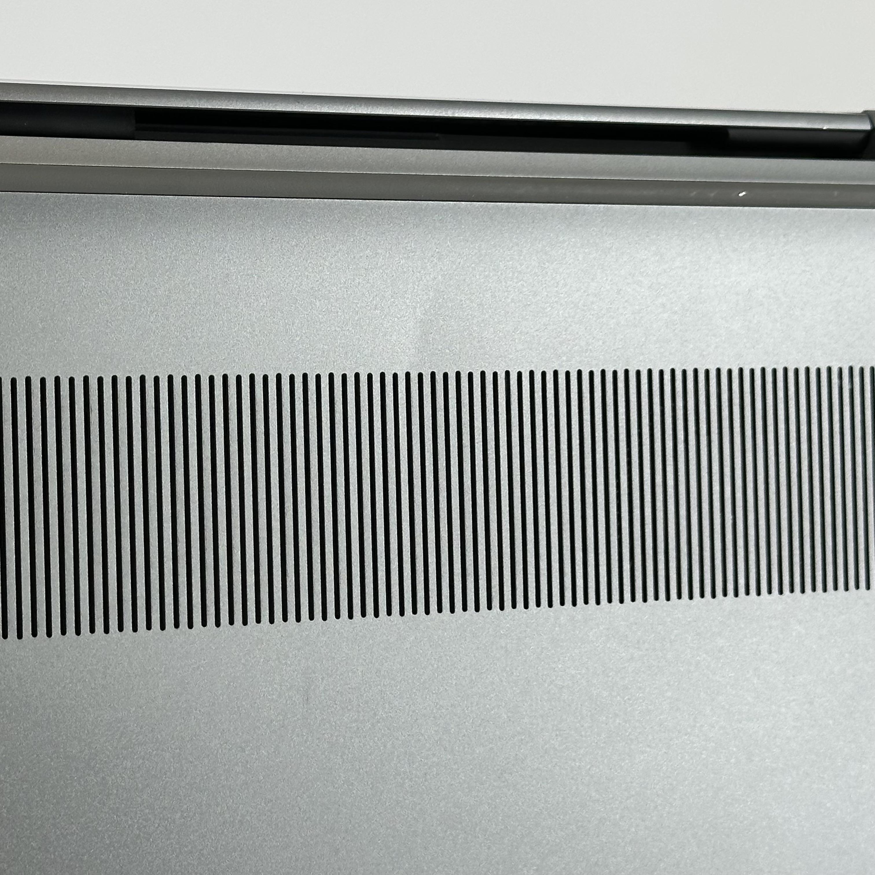 Dell Precision 5550 15.6 Gray 2.3 GHz Intel Core i7 10th Gen. 64GB RAM 2TB Solid State Drive NVIDIA Quadro T2000 4 GB