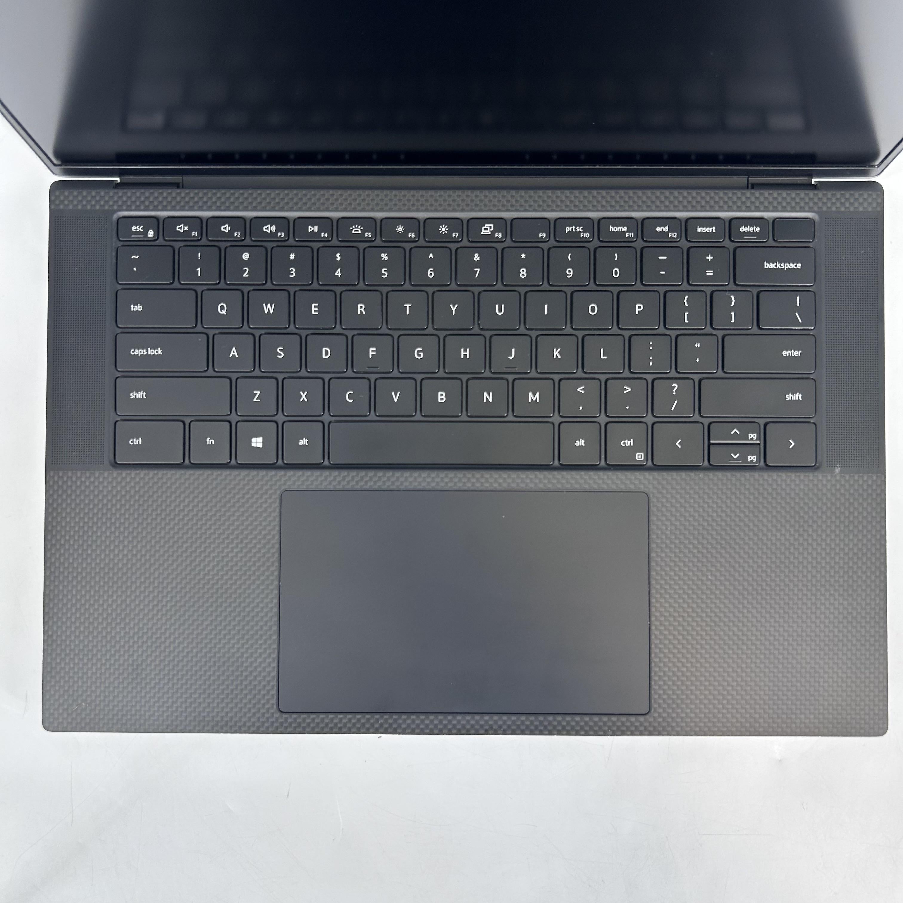 Dell XPS 15 9500 Silver 2.6 GHz Intel Core i7 10th Gen. 32GB RAM 512GB Solid State Drive NVIDIA GeForce GTX 1650 Ti 4 GB
