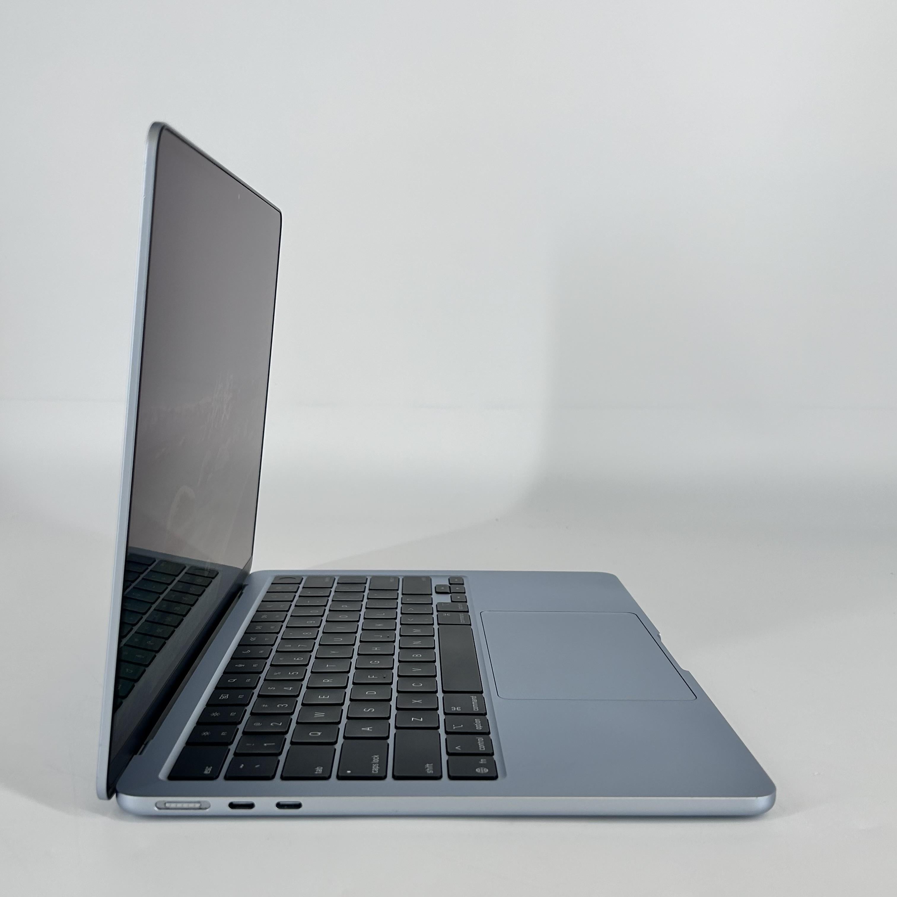 Apple MacBook Air 13 2025 Light Blue M4 10-Core CPU 16GB Unified Memory 256GB Solid State Drive 8-Core GPU