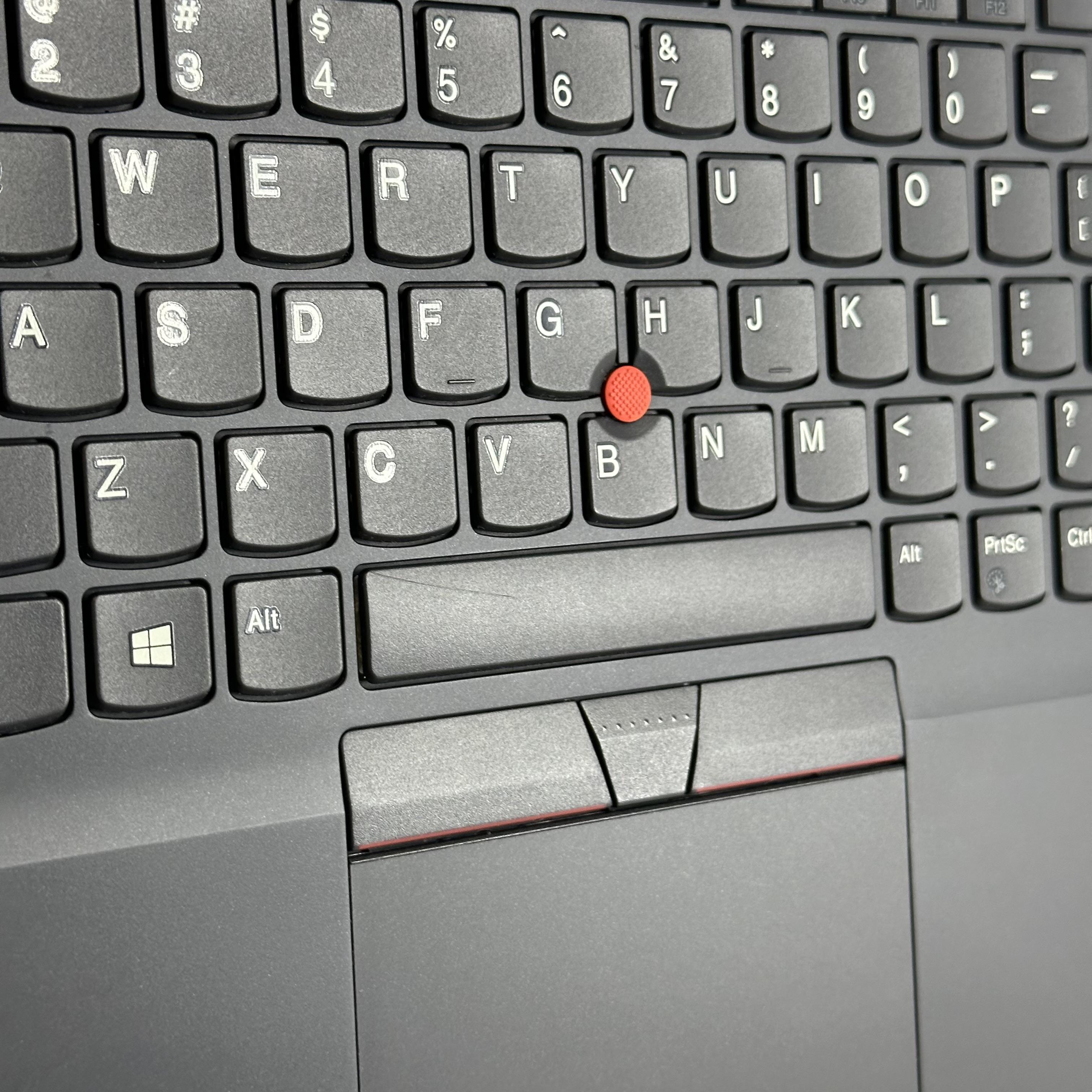 Lenovo ThinkPad T14 Gen 1 Black 1.6 GHz Intel Core i5 10th Gen. 8GB RAM 256GB Solid State Drive