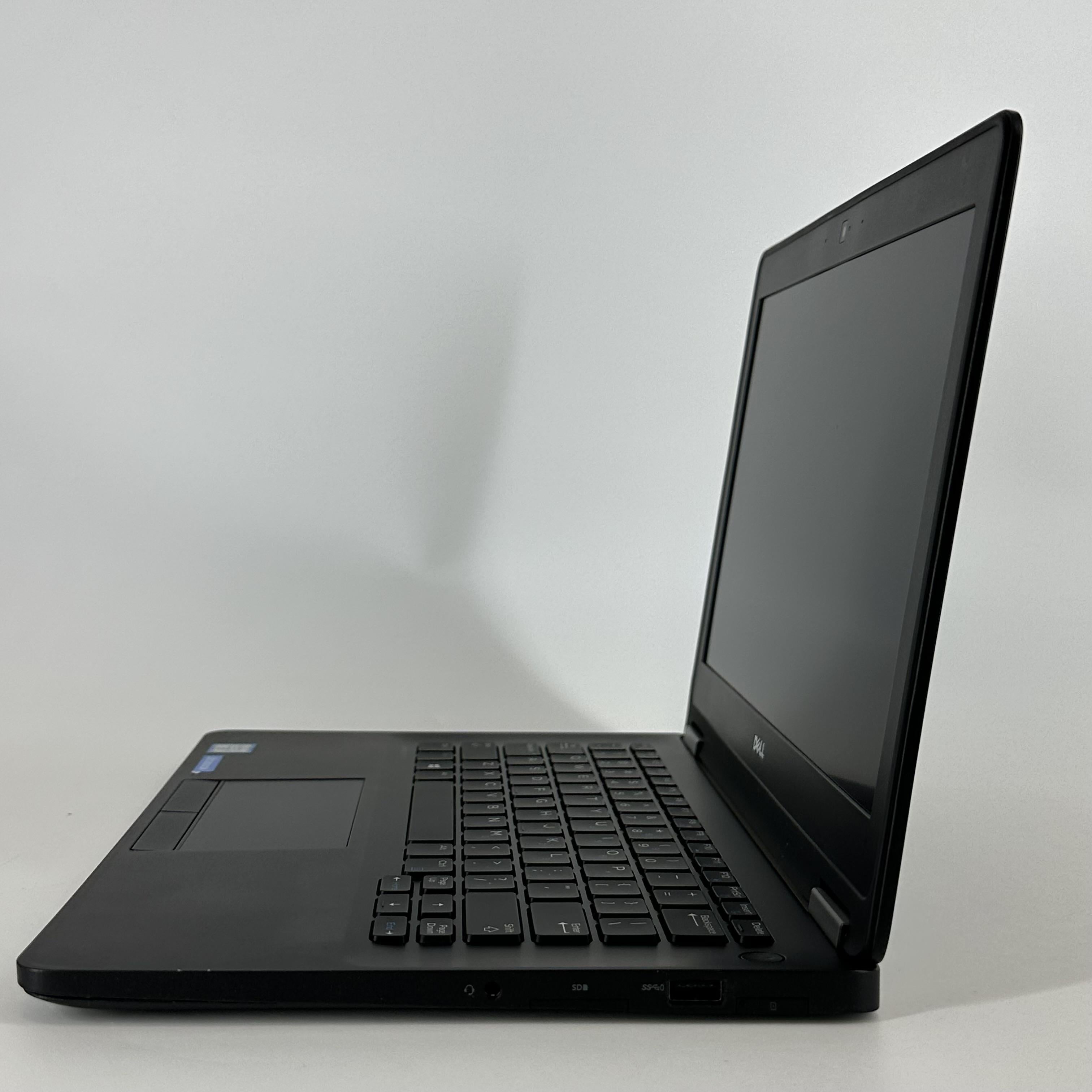 Dell Latitude E7270 13 Black 2.4 GHz Intel Core i5 6th Gen. 4GB RAM 128GB Solid State Drive
